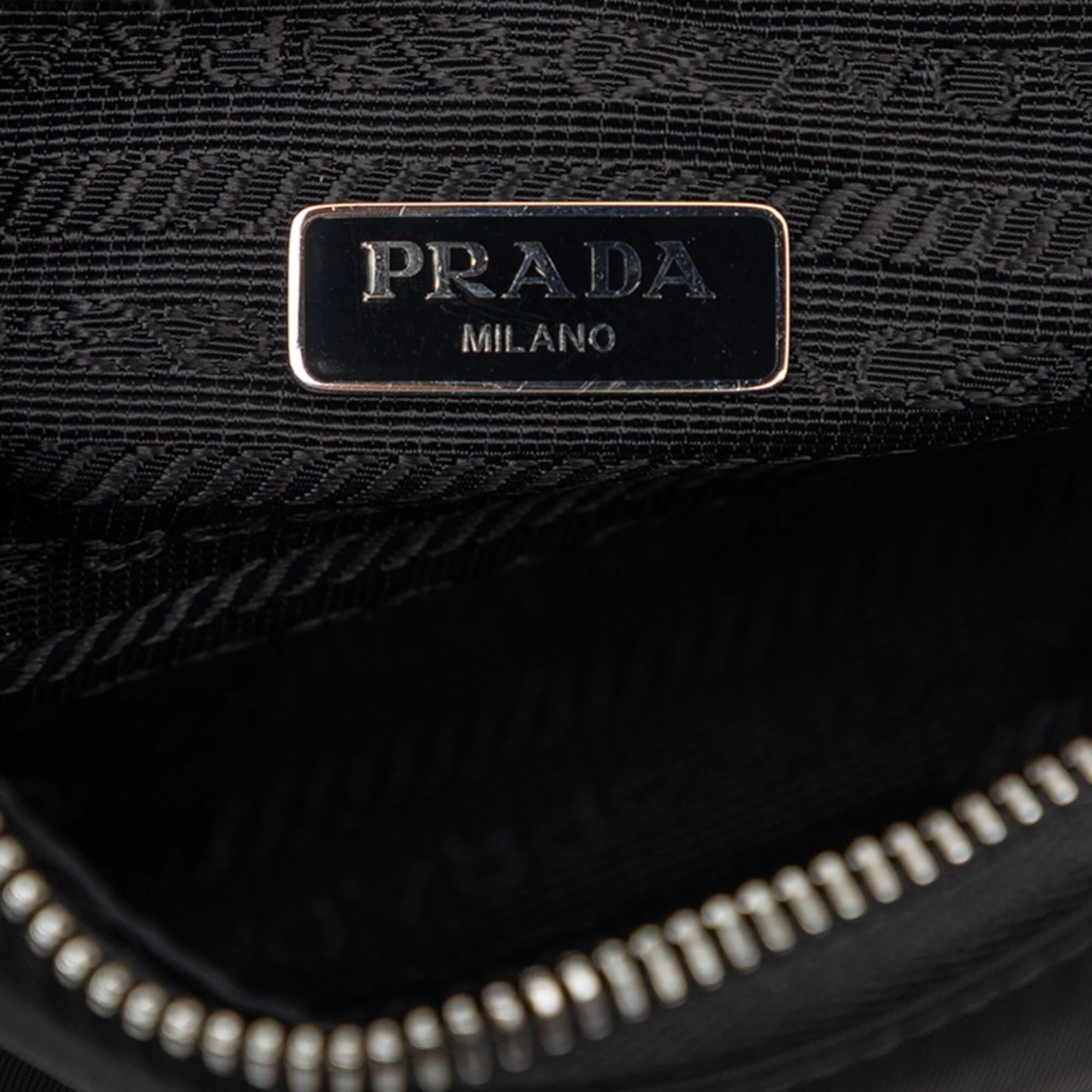 Re-Edition 2005 Shoulder Bag Tessuto Small - Image 5
