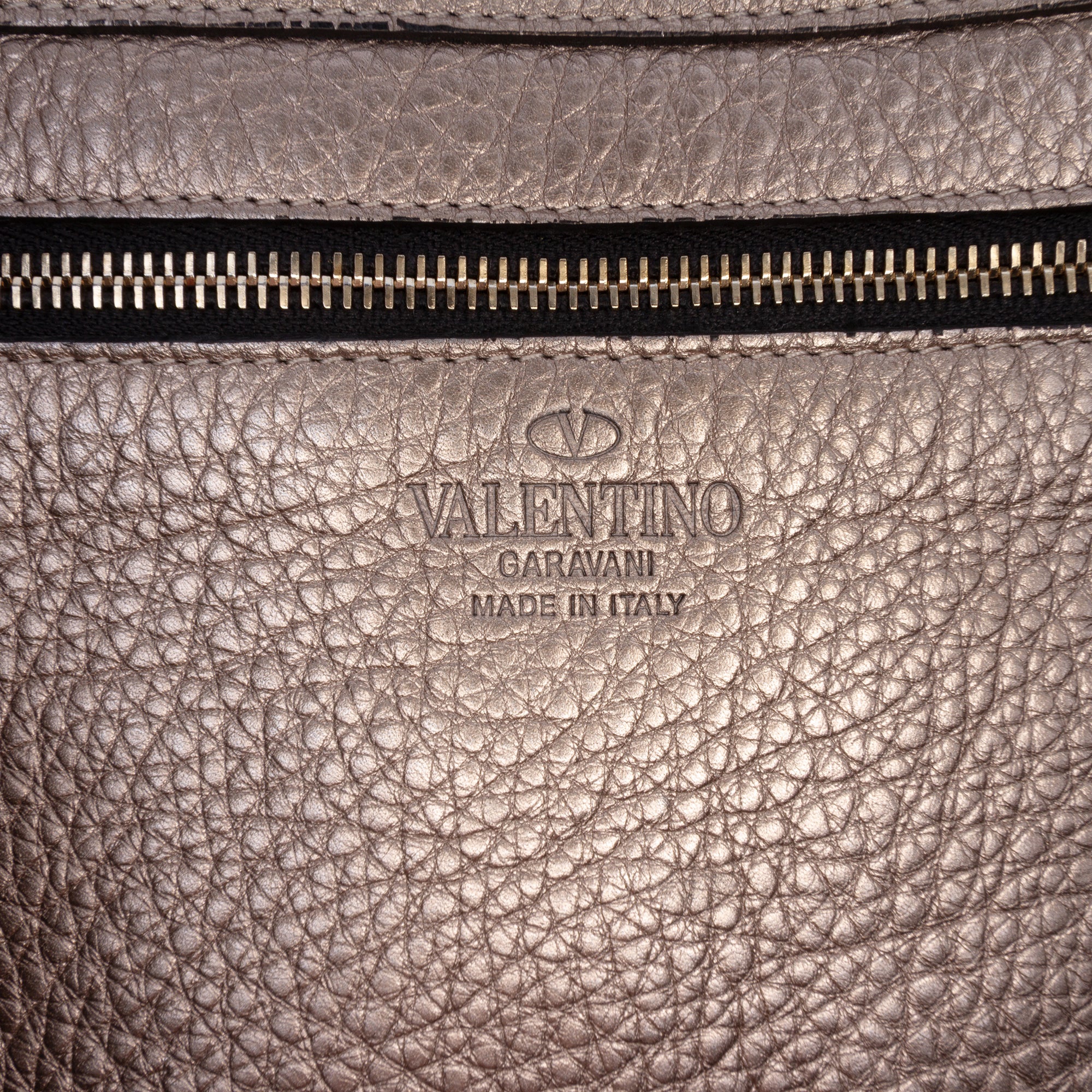 Rockstud Tote Pebbled Leather Medium - Image 5