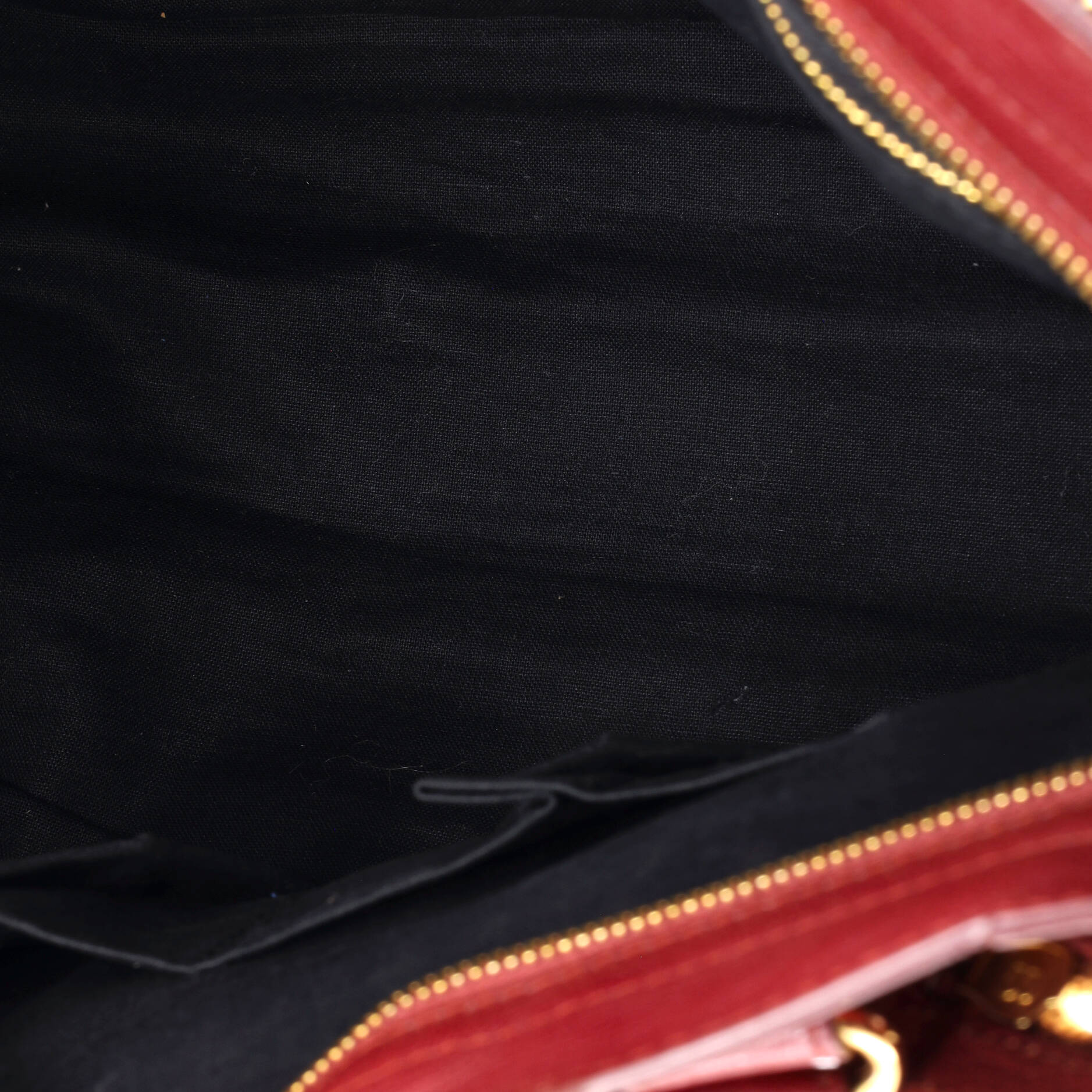 City Classic Metallic Edge Bag Leather Medium - Image 6