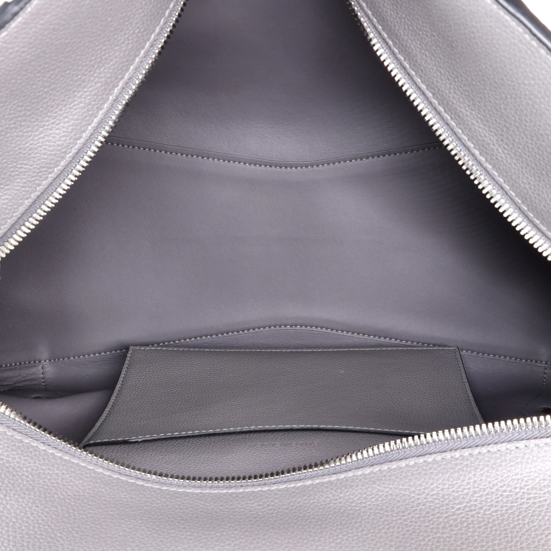 Neo Classic City Bag Leather Medium - Image 5