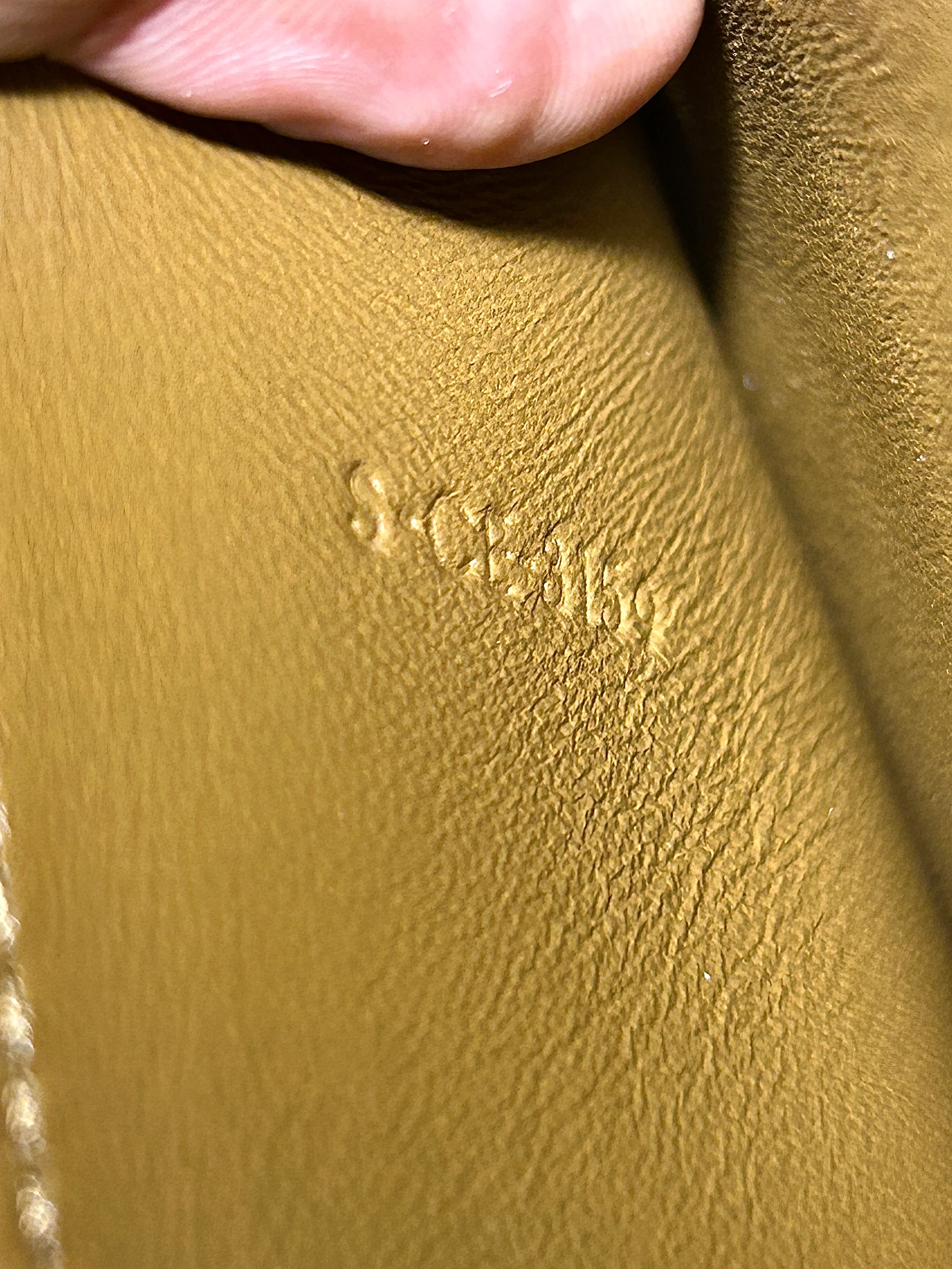 Classic Box Bag Smooth Leather Teen - Image 6