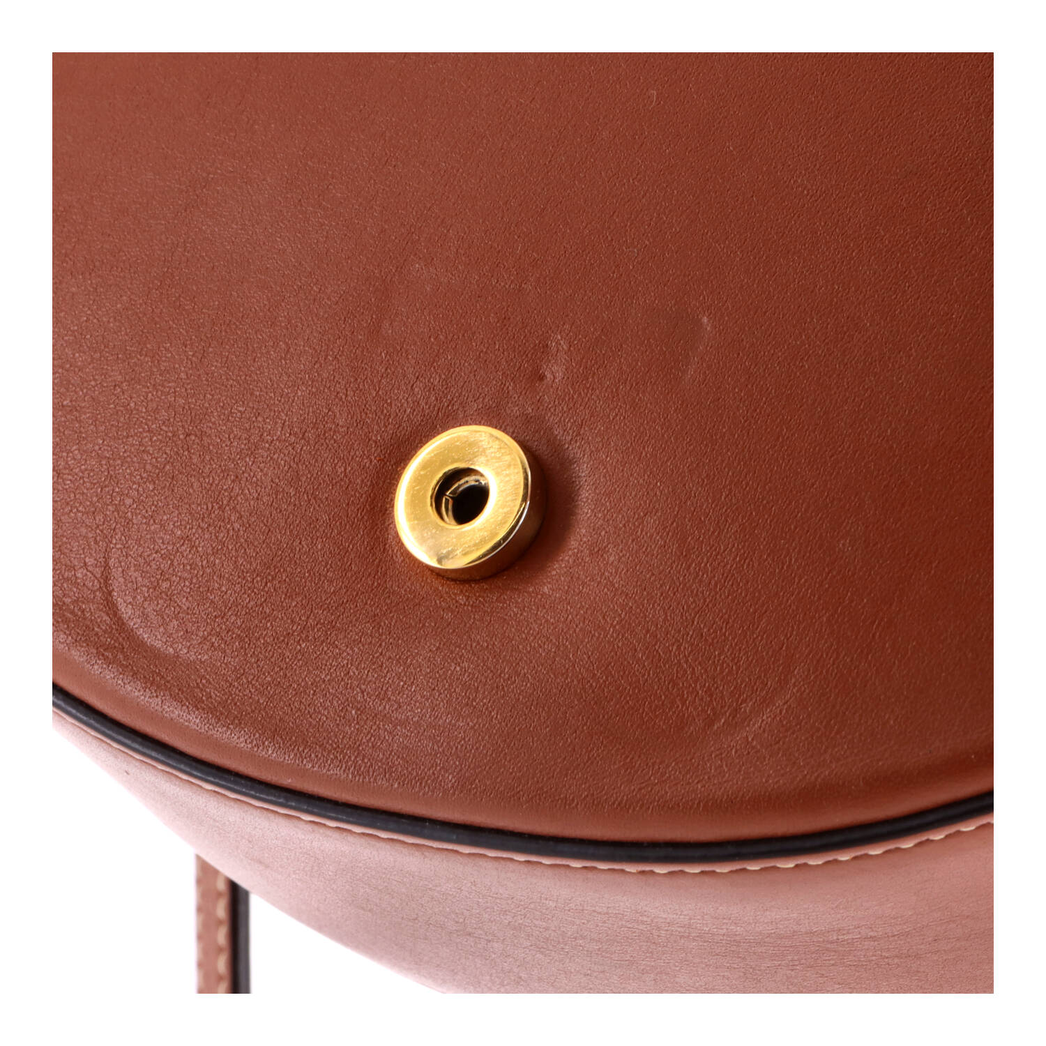 Cuir Triomphe Besace Flap Bag Leather - Image 7