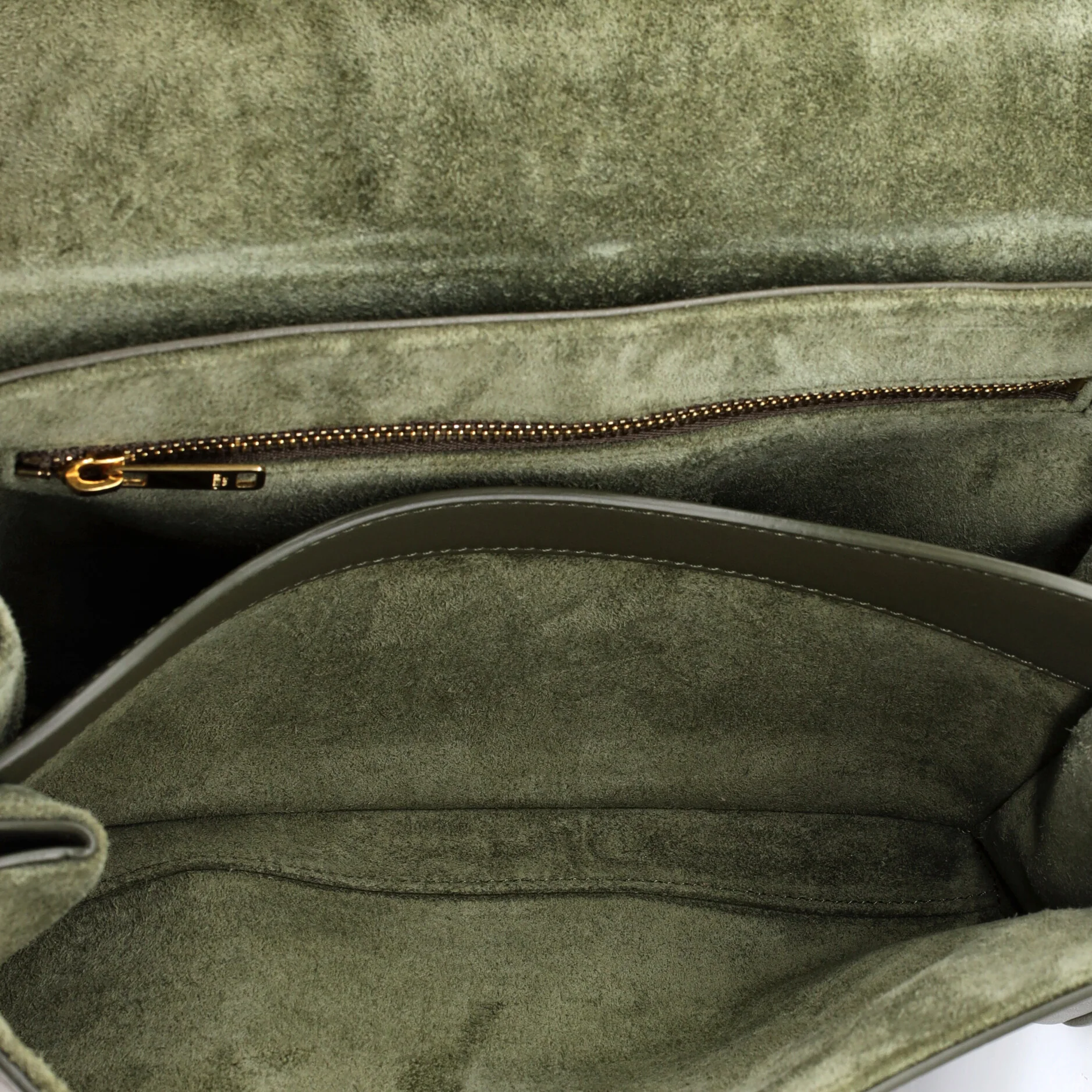 Soft 16 Bag Smooth Calfskin Teen - Image 5