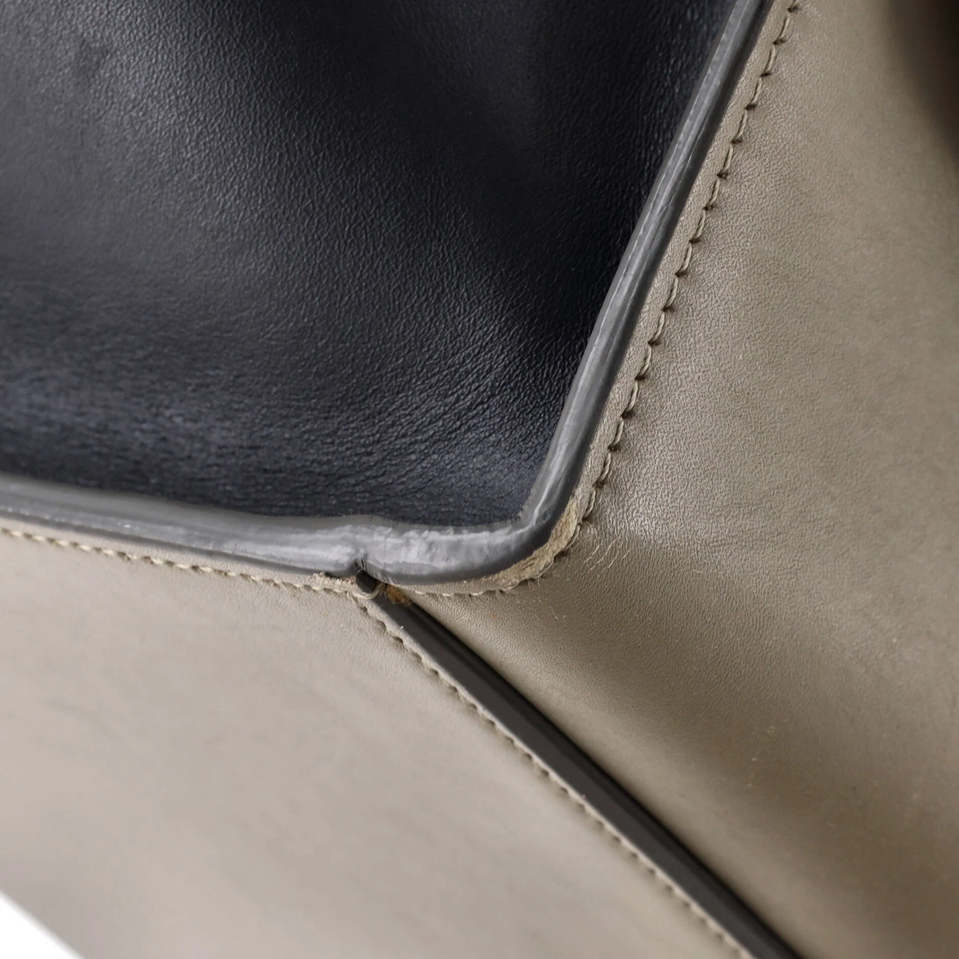 Bicolor Trapeze Bag Leather Small - Image 6