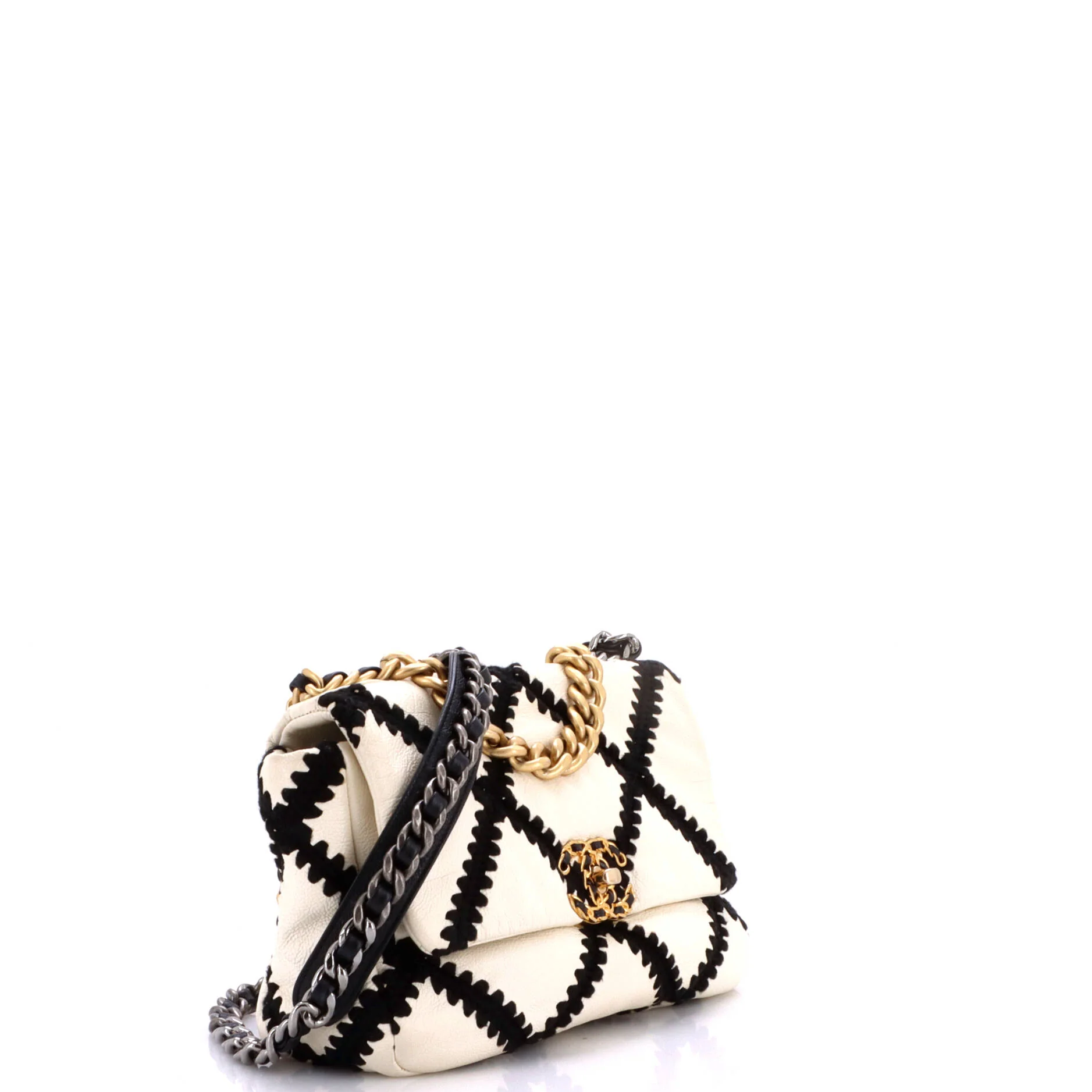 19 Flap Bag Crochet Quilted Calfskin Medium - Image 3
