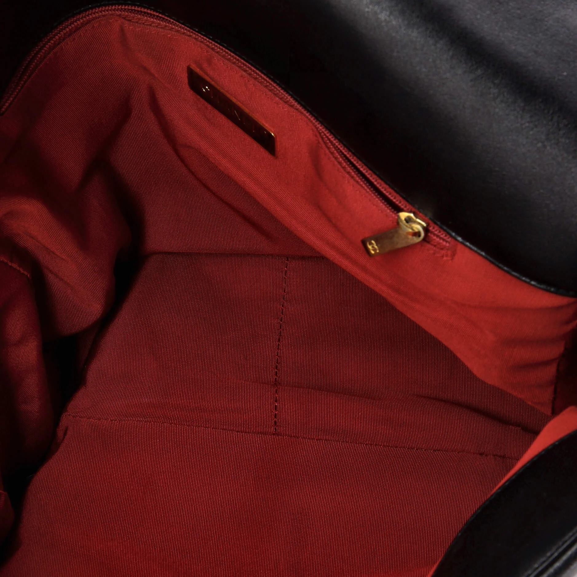 19 Flap Bag Quilted Leather Maxi - Image 5