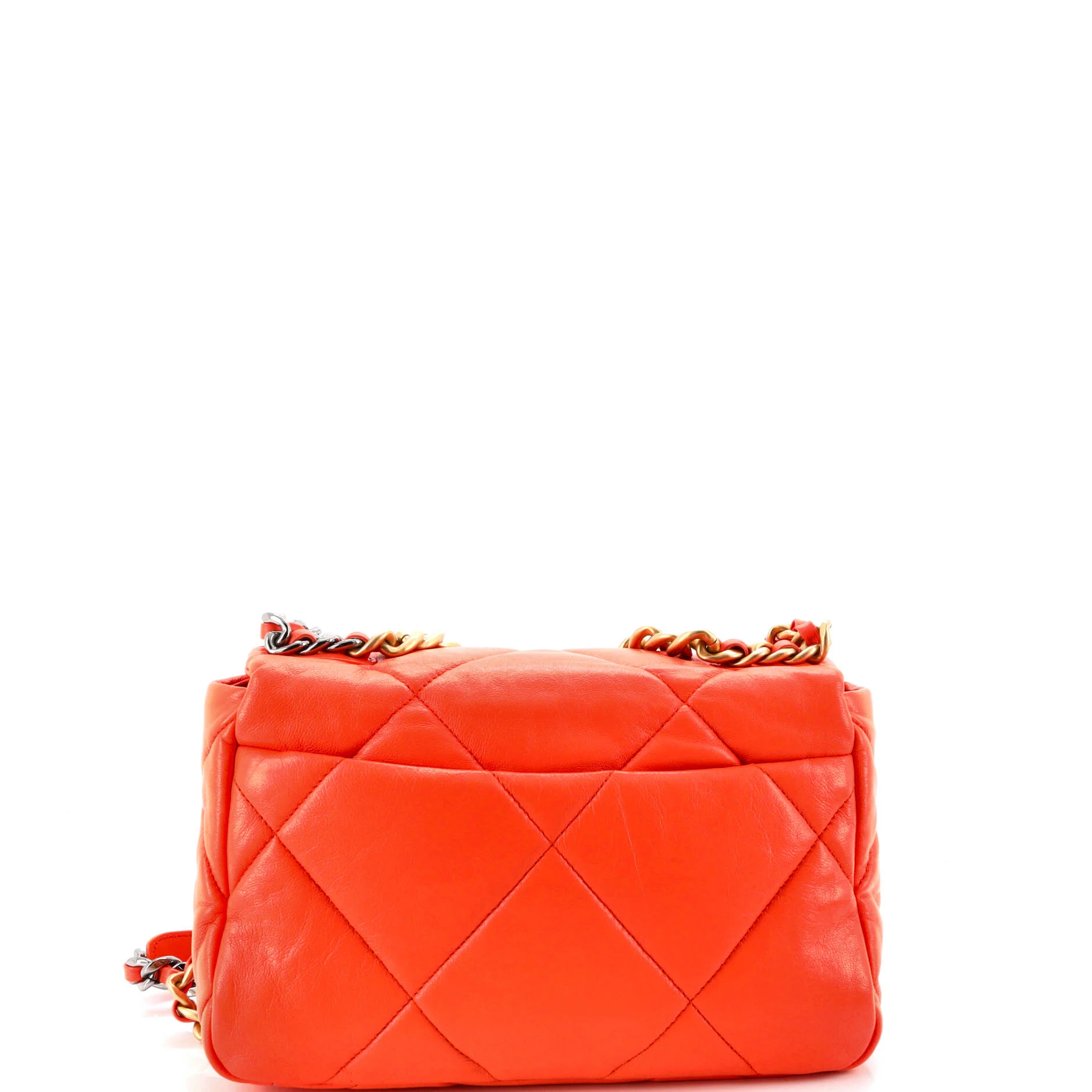 19 Flap Bag Quilted Leather Medium - Image 3