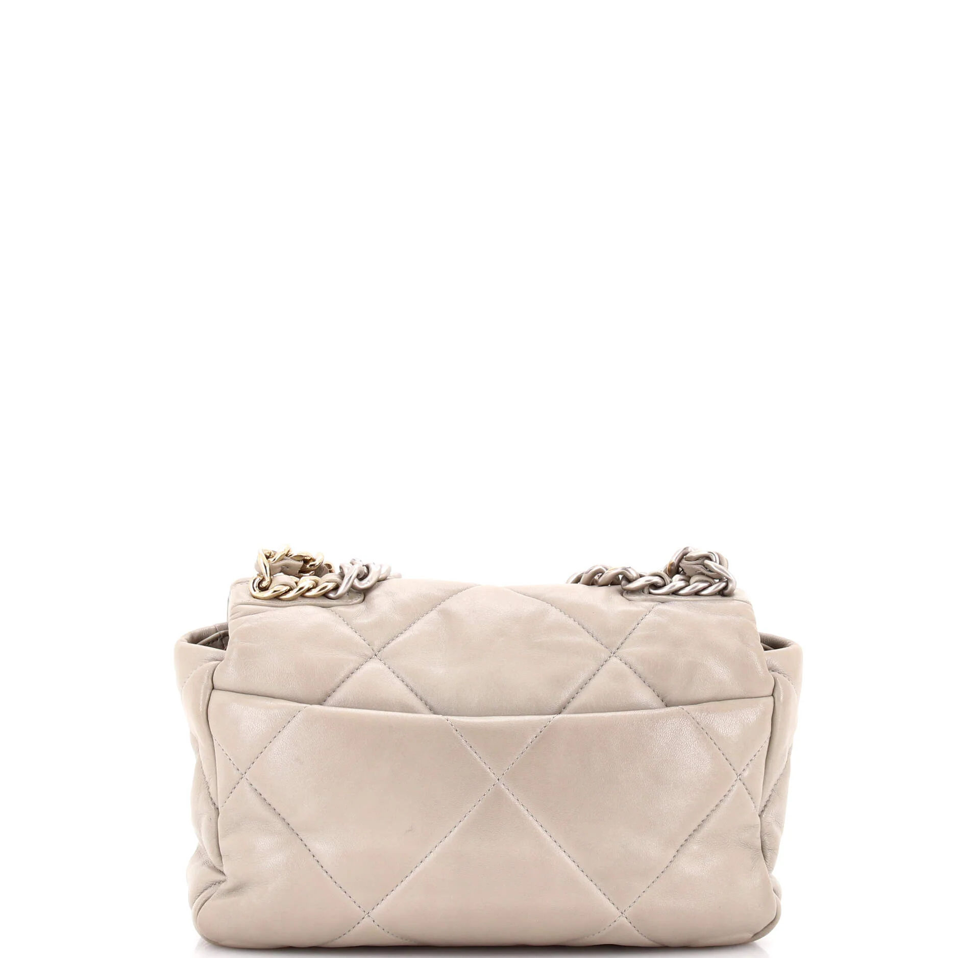 19 Flap Bag Quilted Leather Medium - Image 3