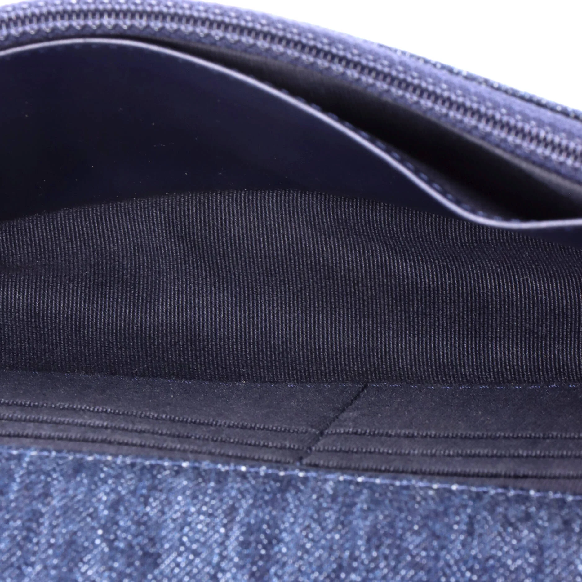 19 Wallet on Chain Quilted Denim - Image 5