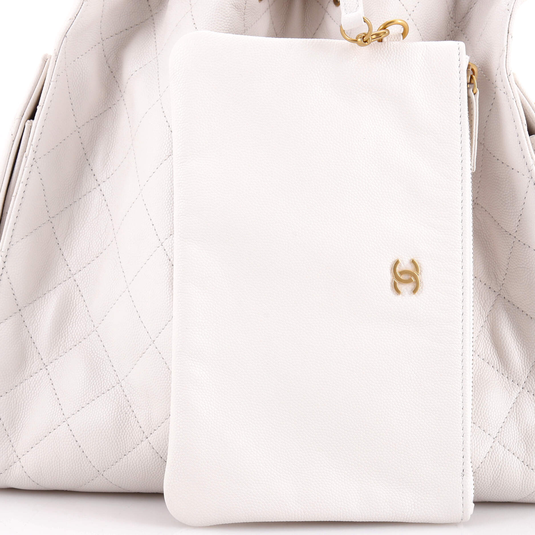 25 Hobo Bag Quilted Caviar Medium - Image 6