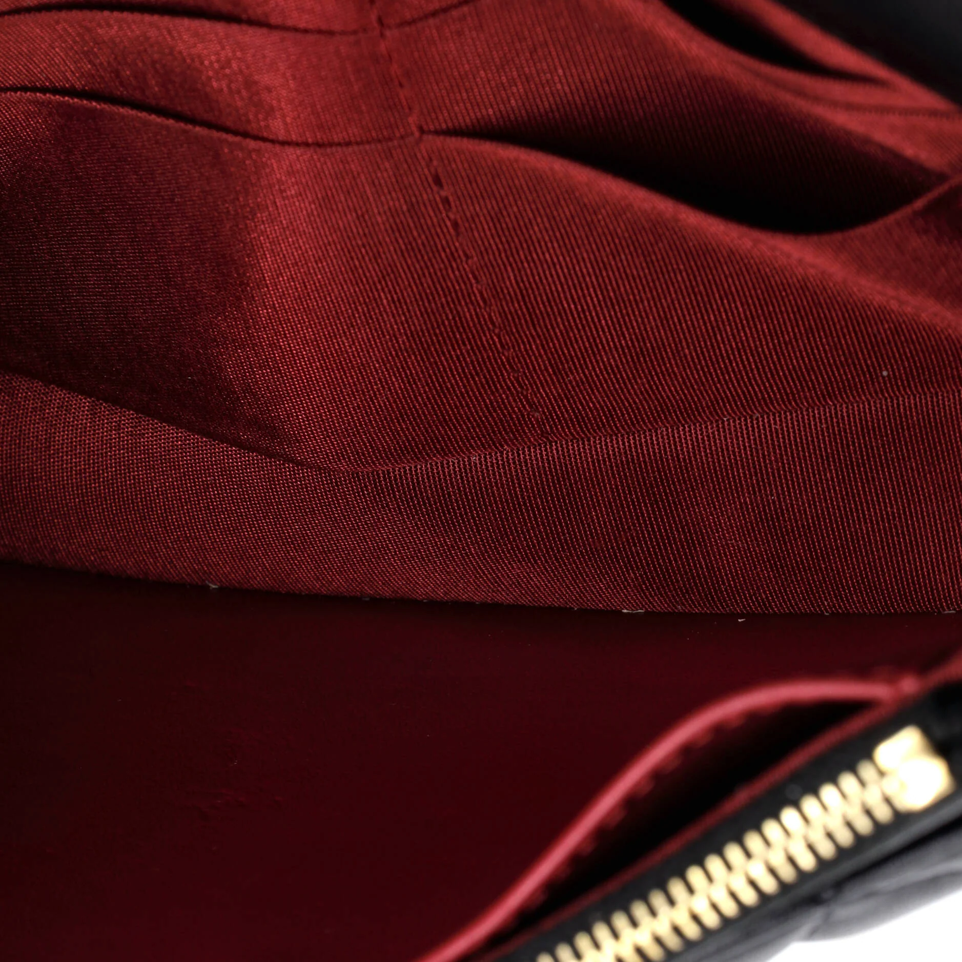 About Pearls Wallet on Chain Quilted Calfskin - Image 5