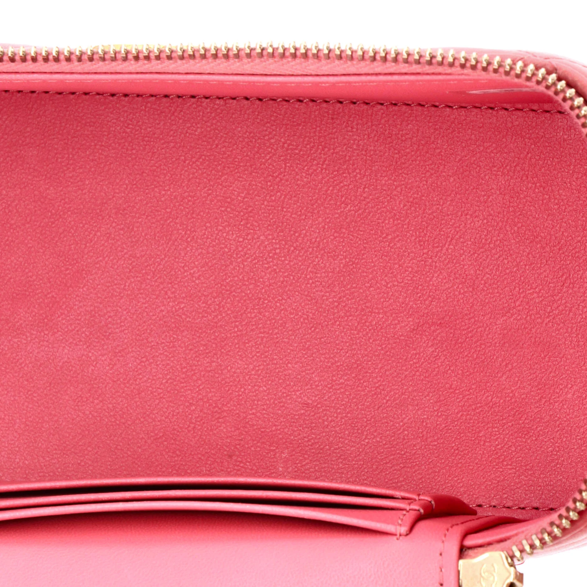 All Slide Long Vanity Case with Chain Quilted Lambskin Small - Image 5