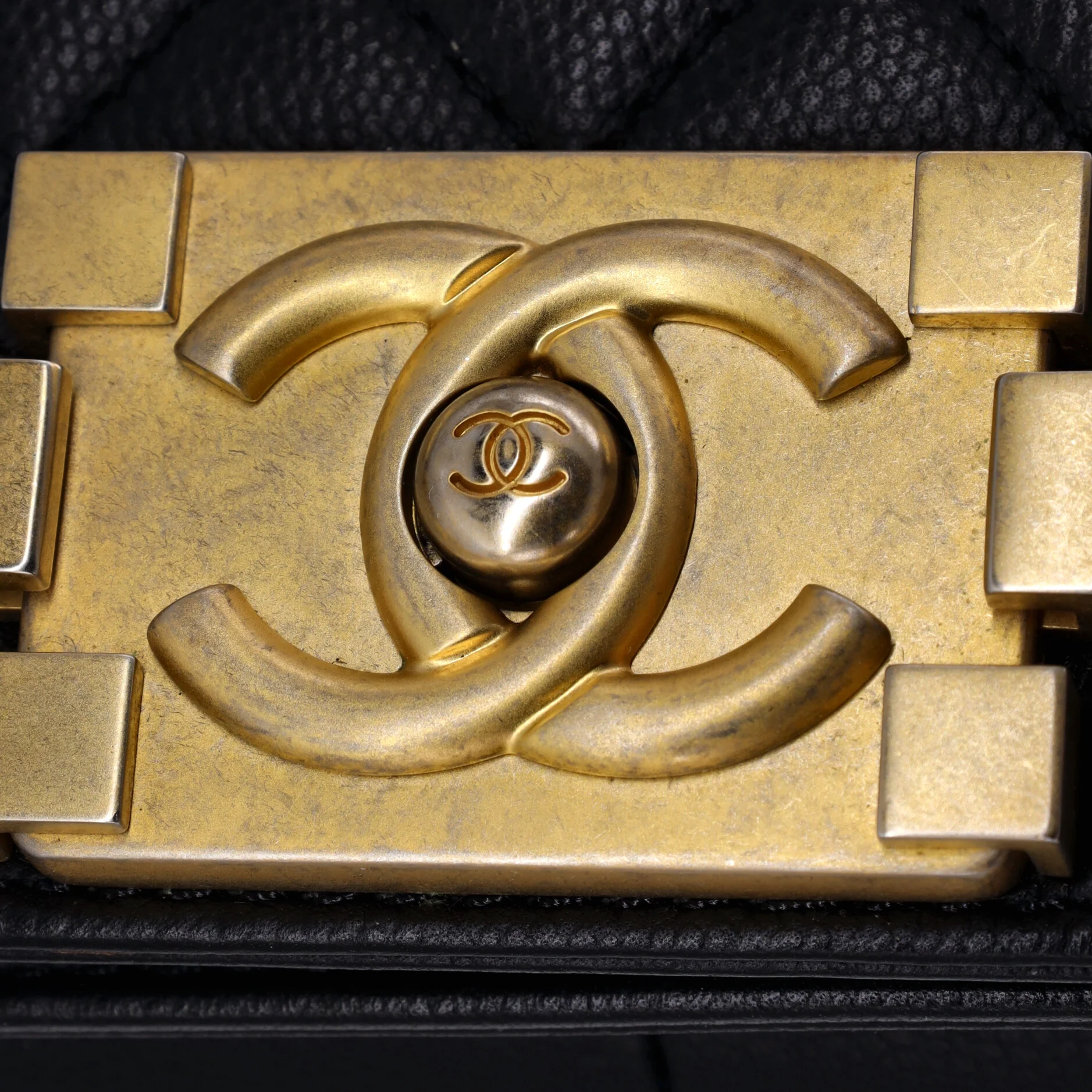 Boy Flap Bag Quilted Caviar Old Medium - Image 6