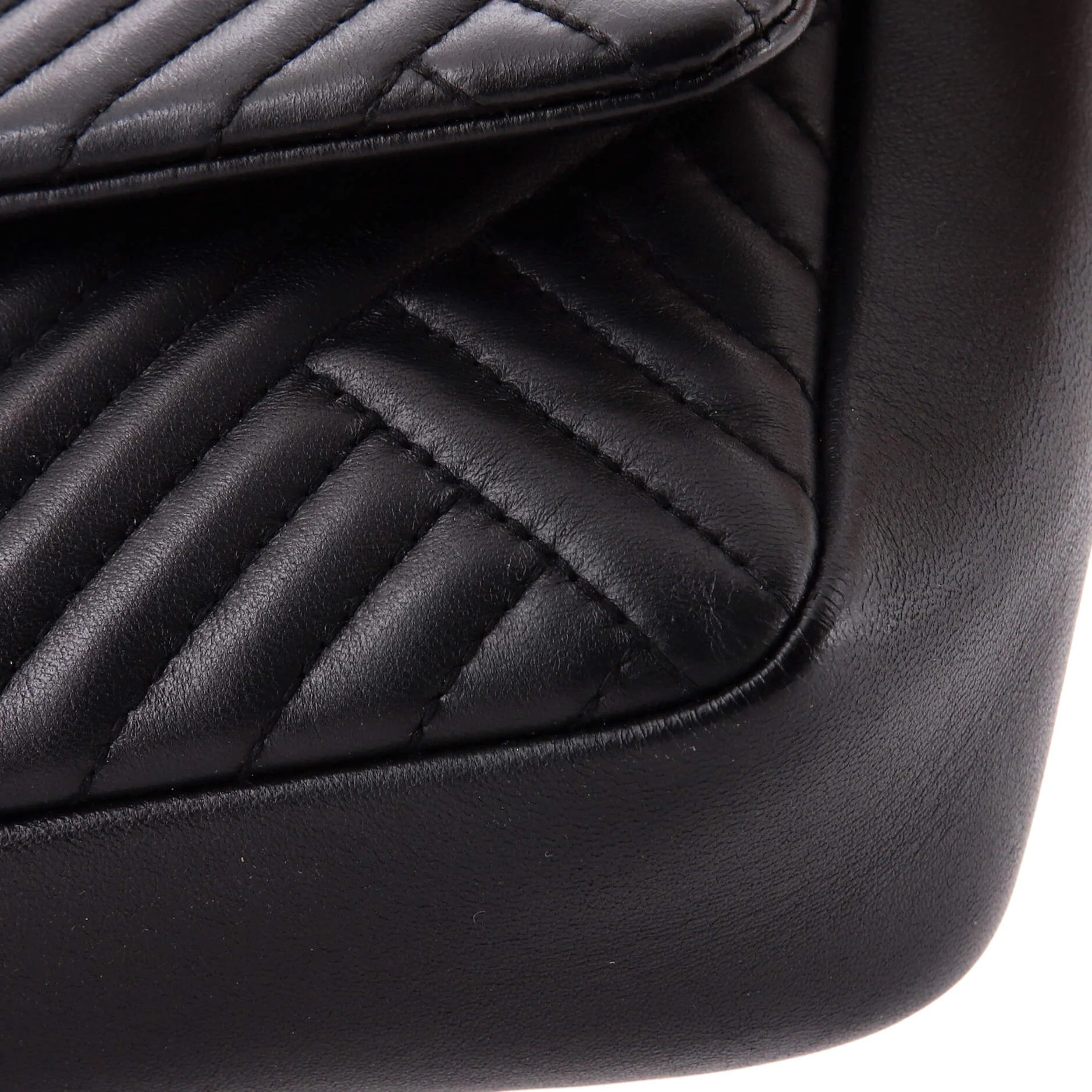 CC Crossing Flap Bag Chevron Lambskin Medium - Image 6