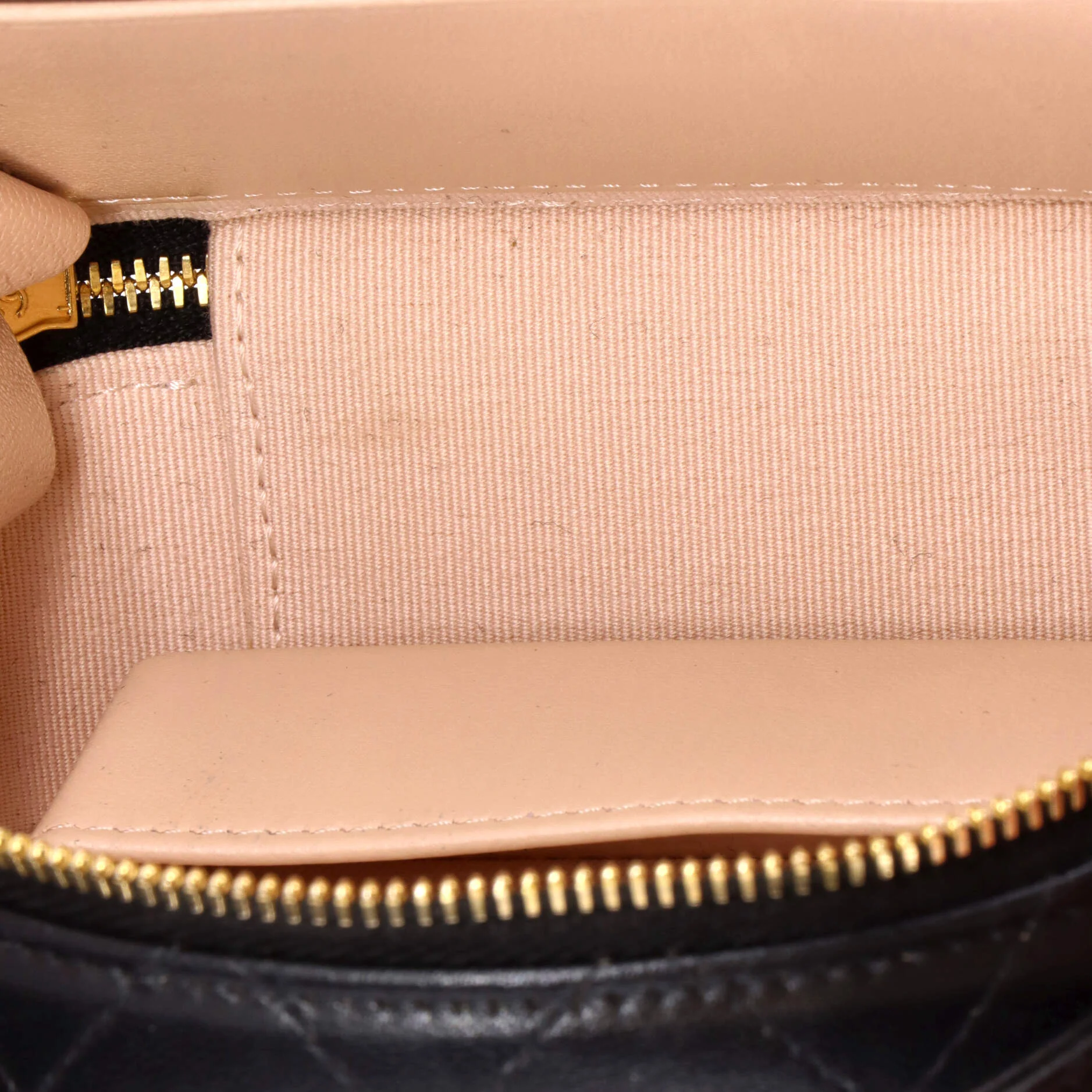 Chic Riviera Vanity Case with Chain Quilted Lambskin Mini - Image 5