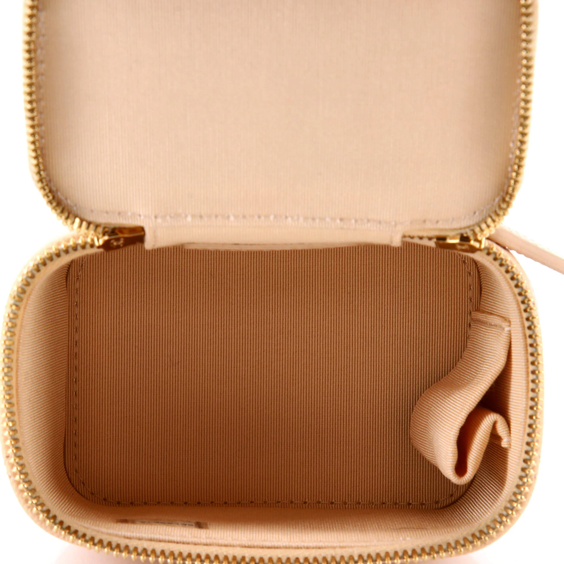 Classic Pearl Vanity Case with Chain Quilted Caviar Mini - Image 5