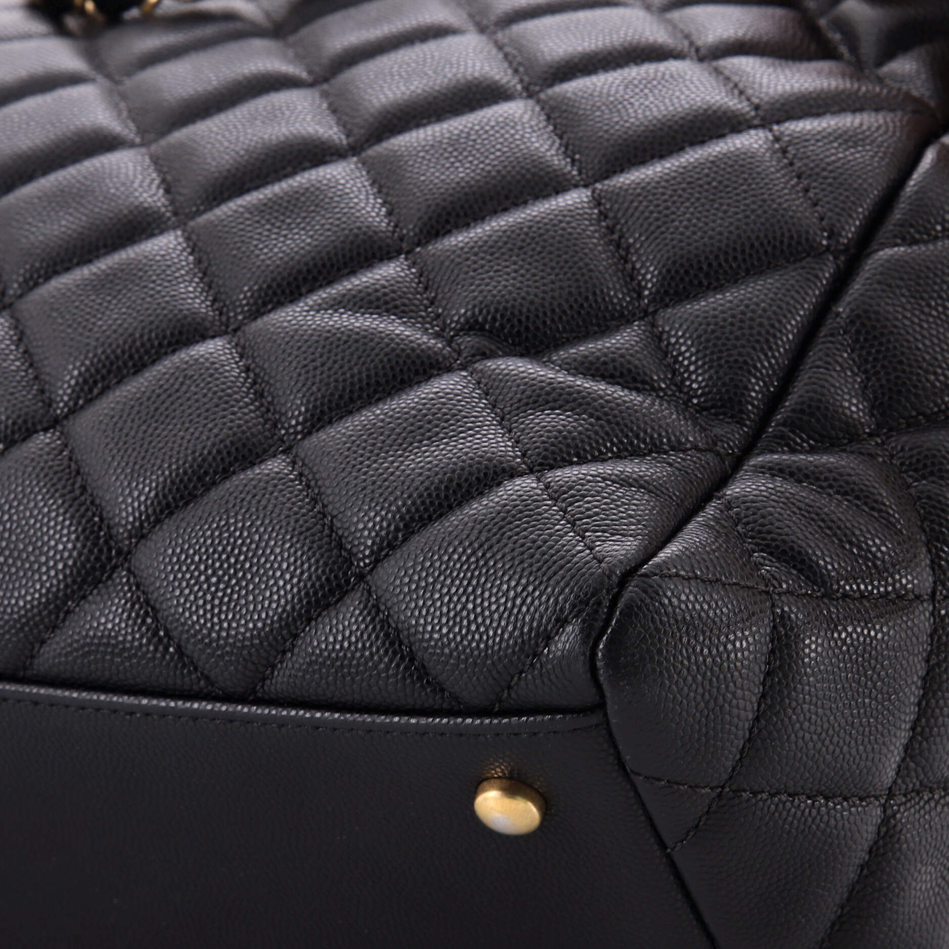 Coco Handle Shopping Tote Quilted Caviar Large - Image 7