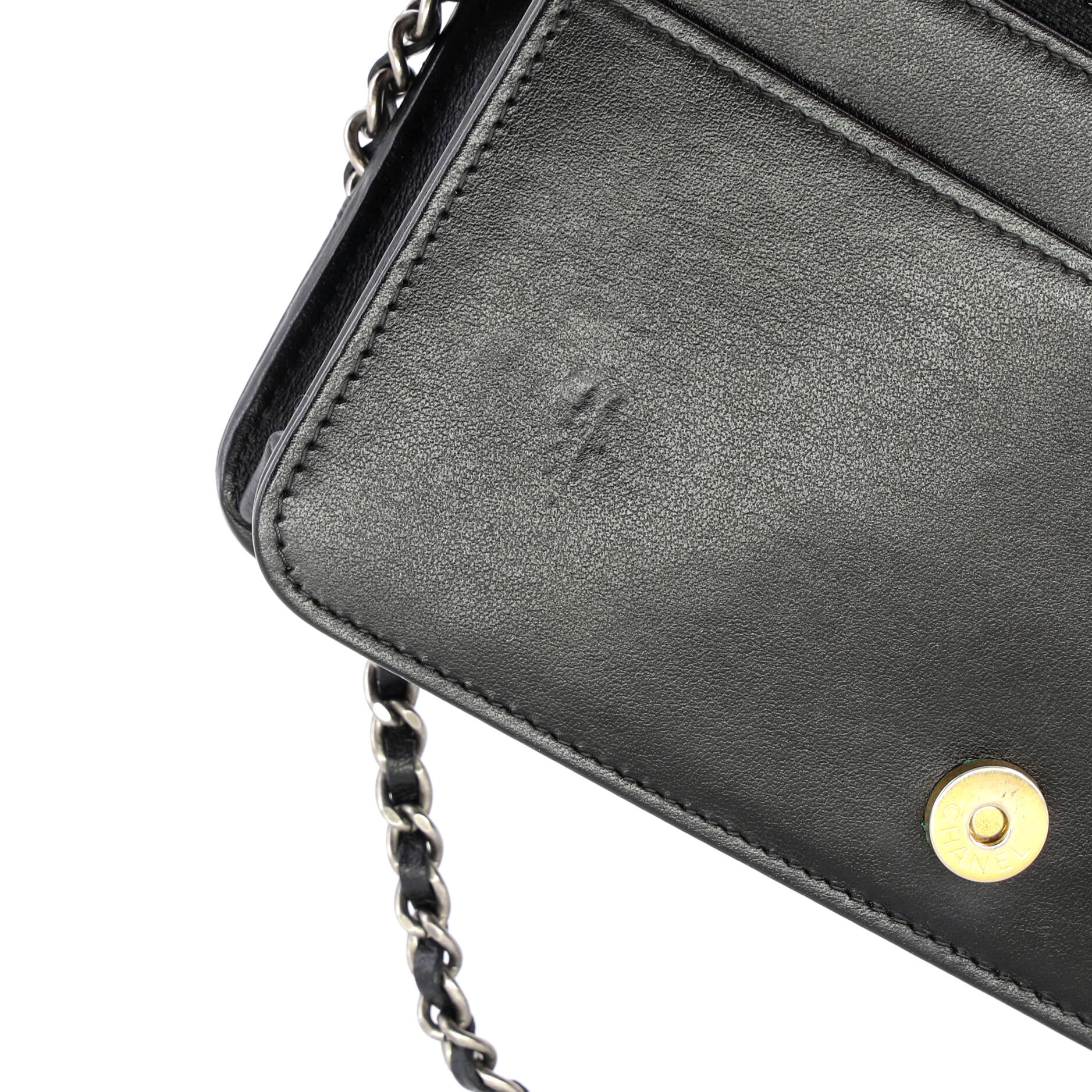Gabrielle Wallet on Chain Chevron Aged Calfskin - Image 7