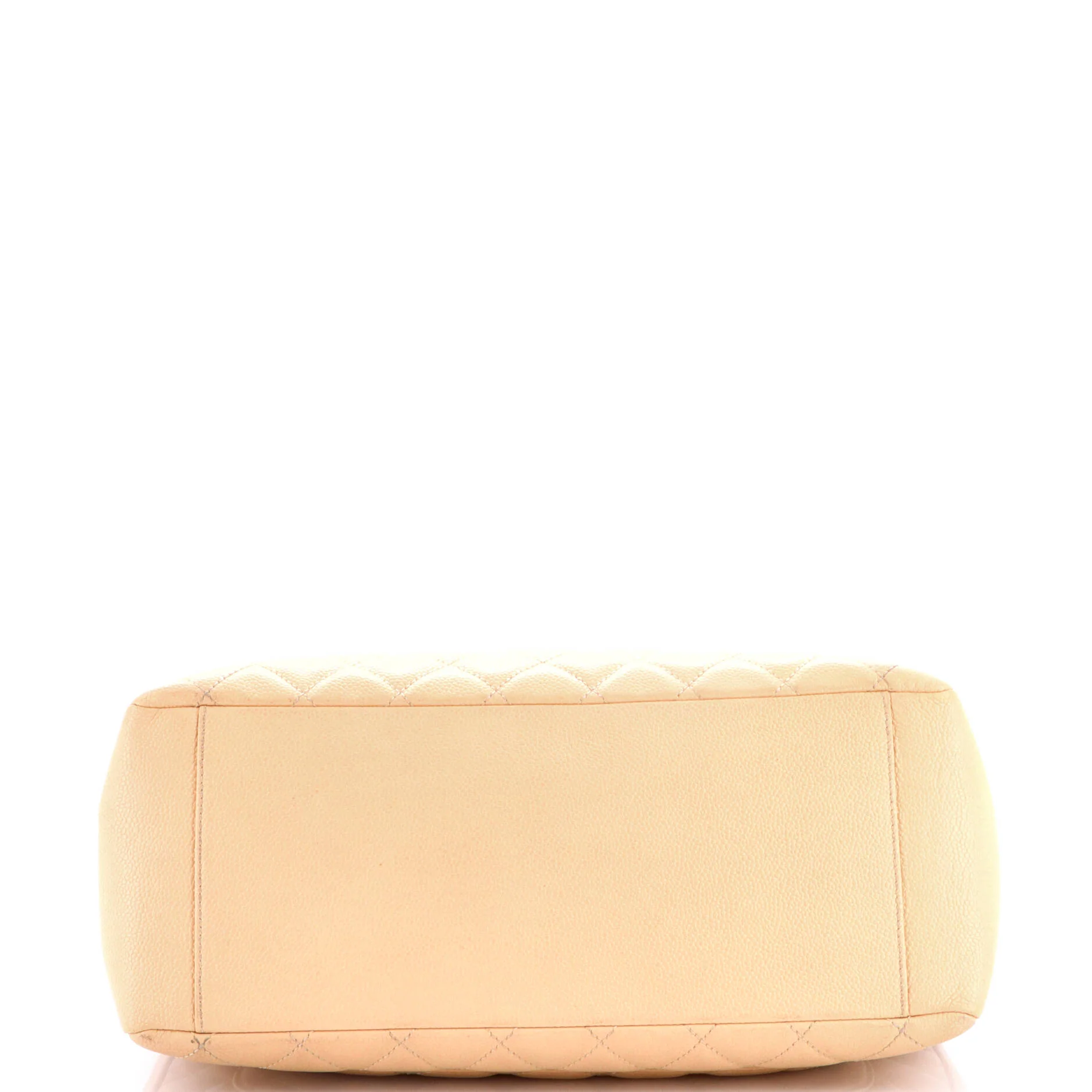Grand Shopping Tote Quilted Caviar - Image 5