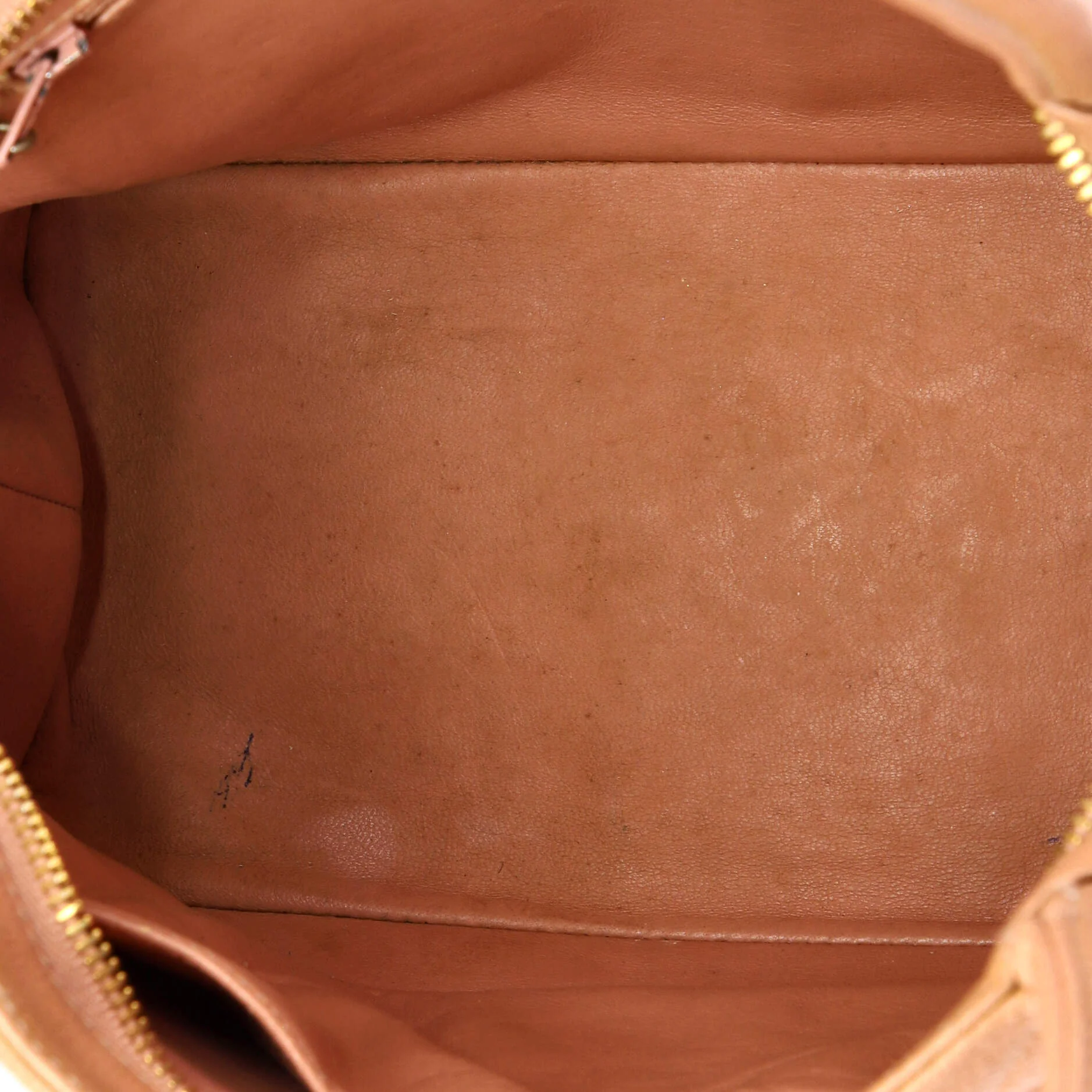 Medallion Tote Quilted Caviar - Image 5