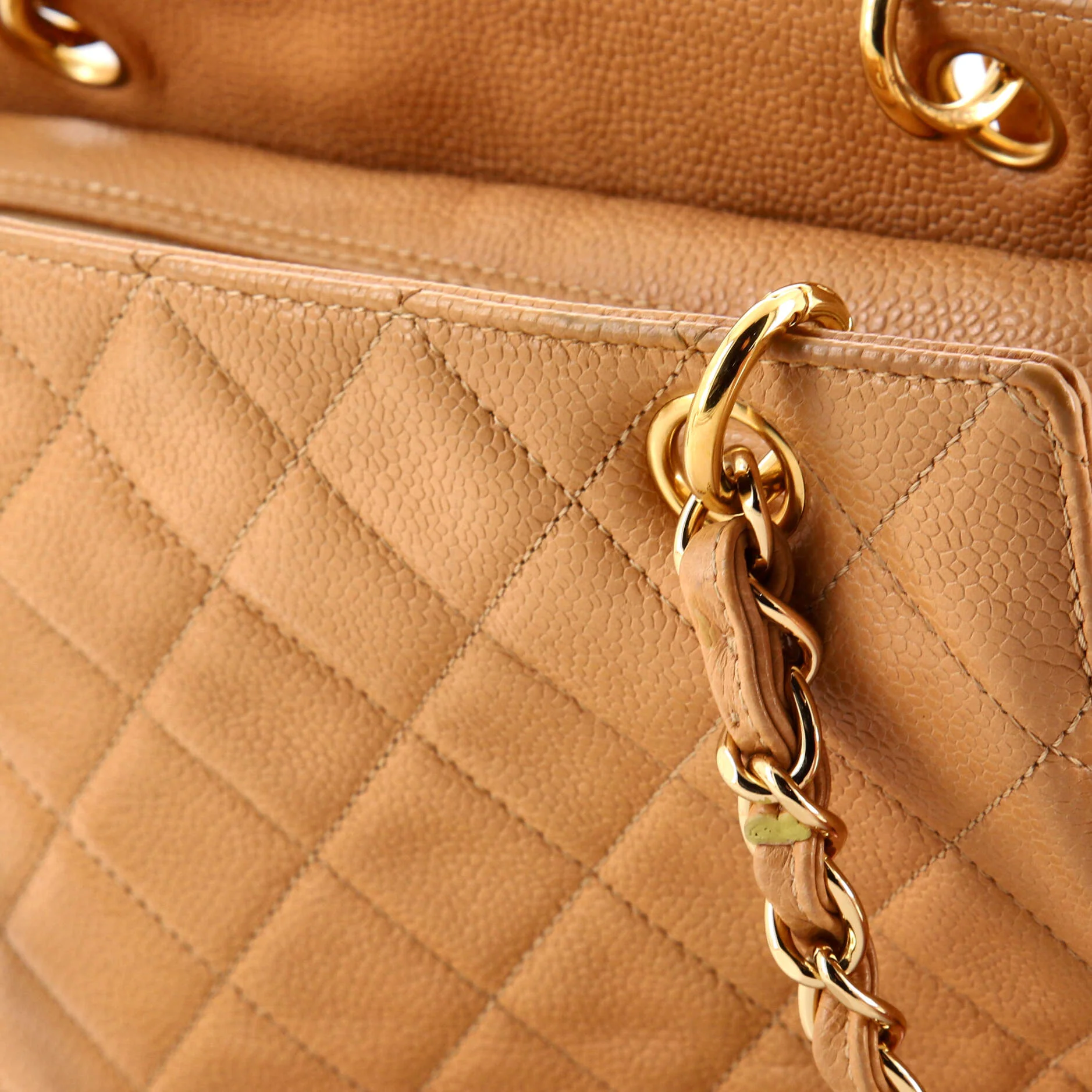 Petite Timeless Tote Quilted Caviar - Image 8