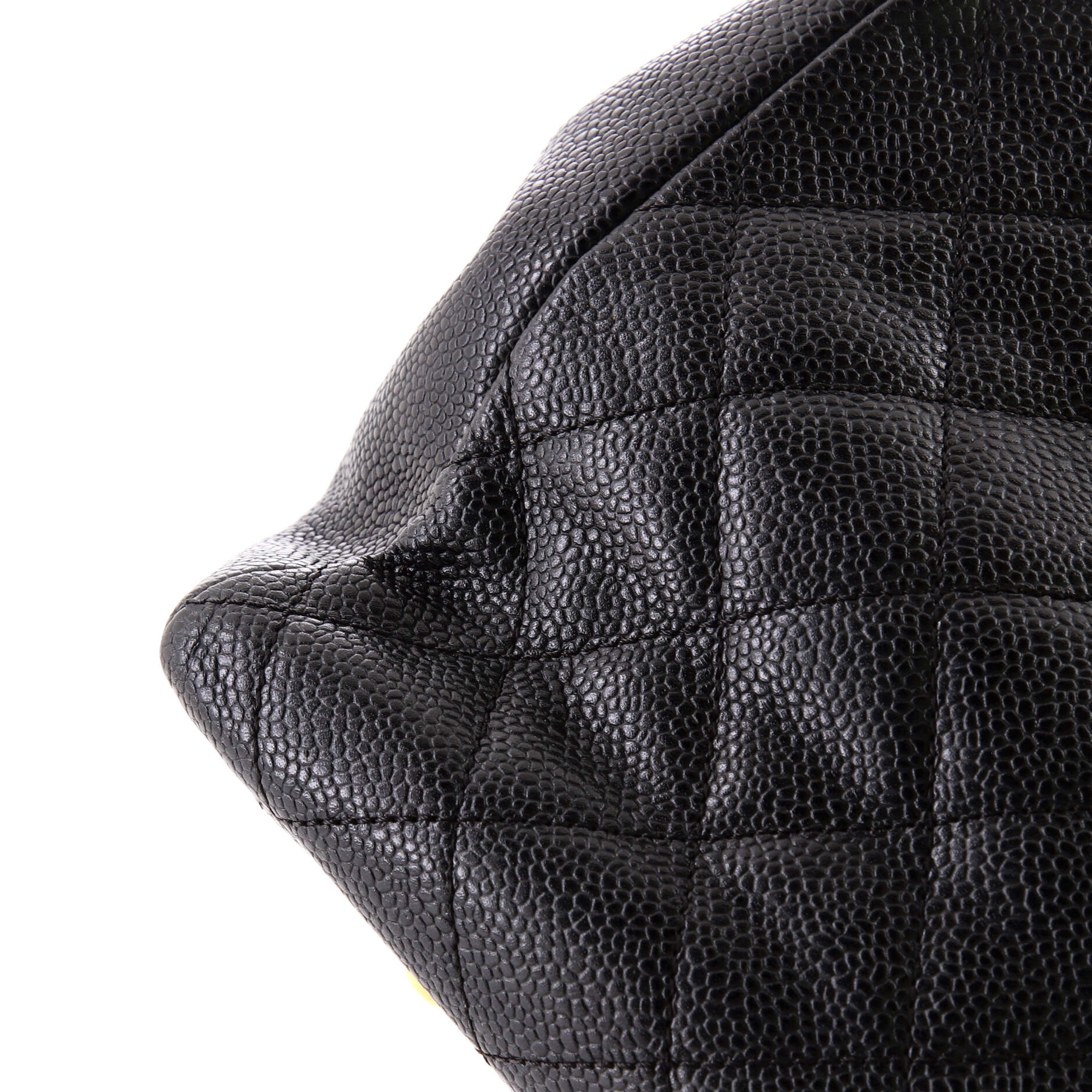 Petite Timeless Tote Quilted Caviar - Image 8