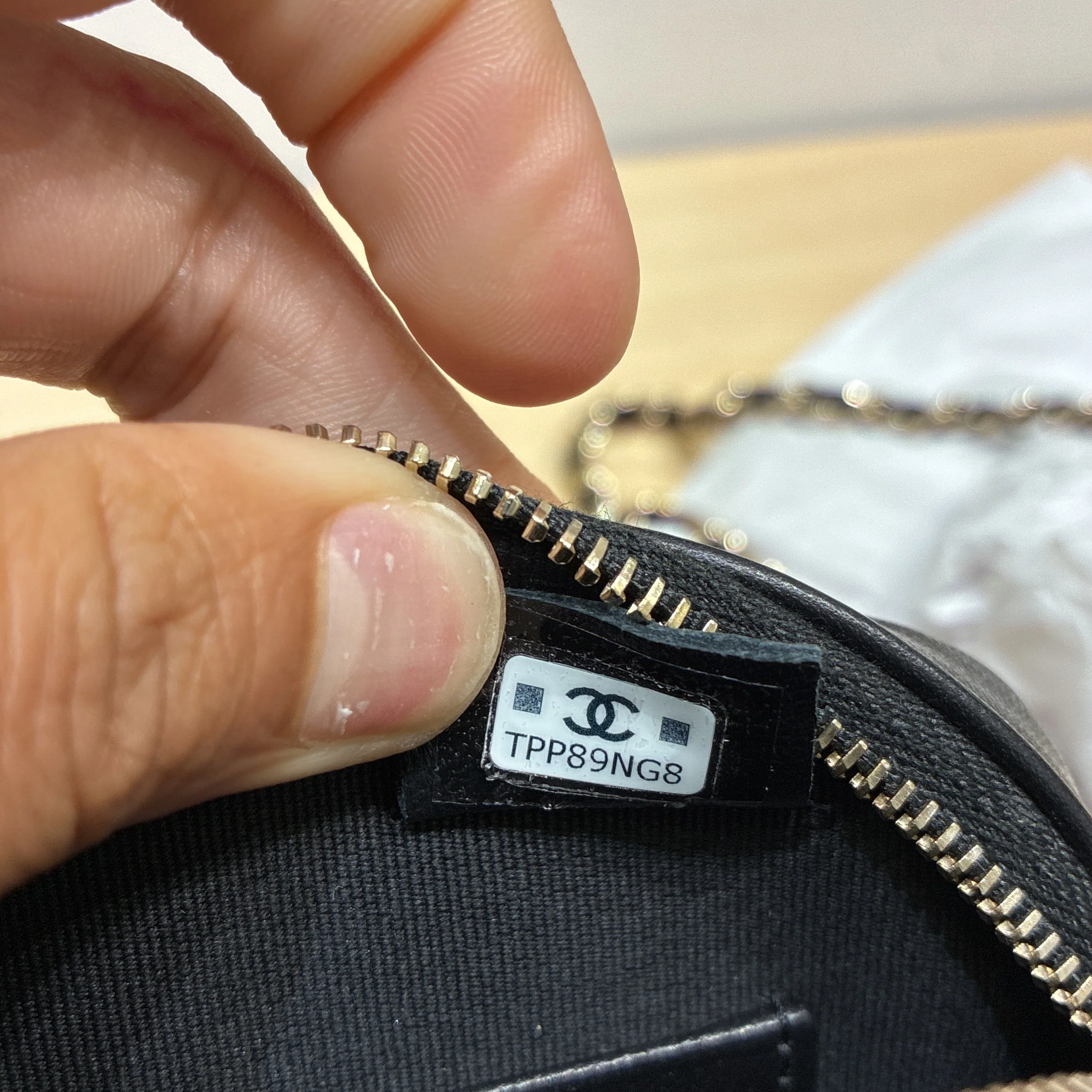 Resin CC Camera Bag Quilted Lambskin - Image 6
