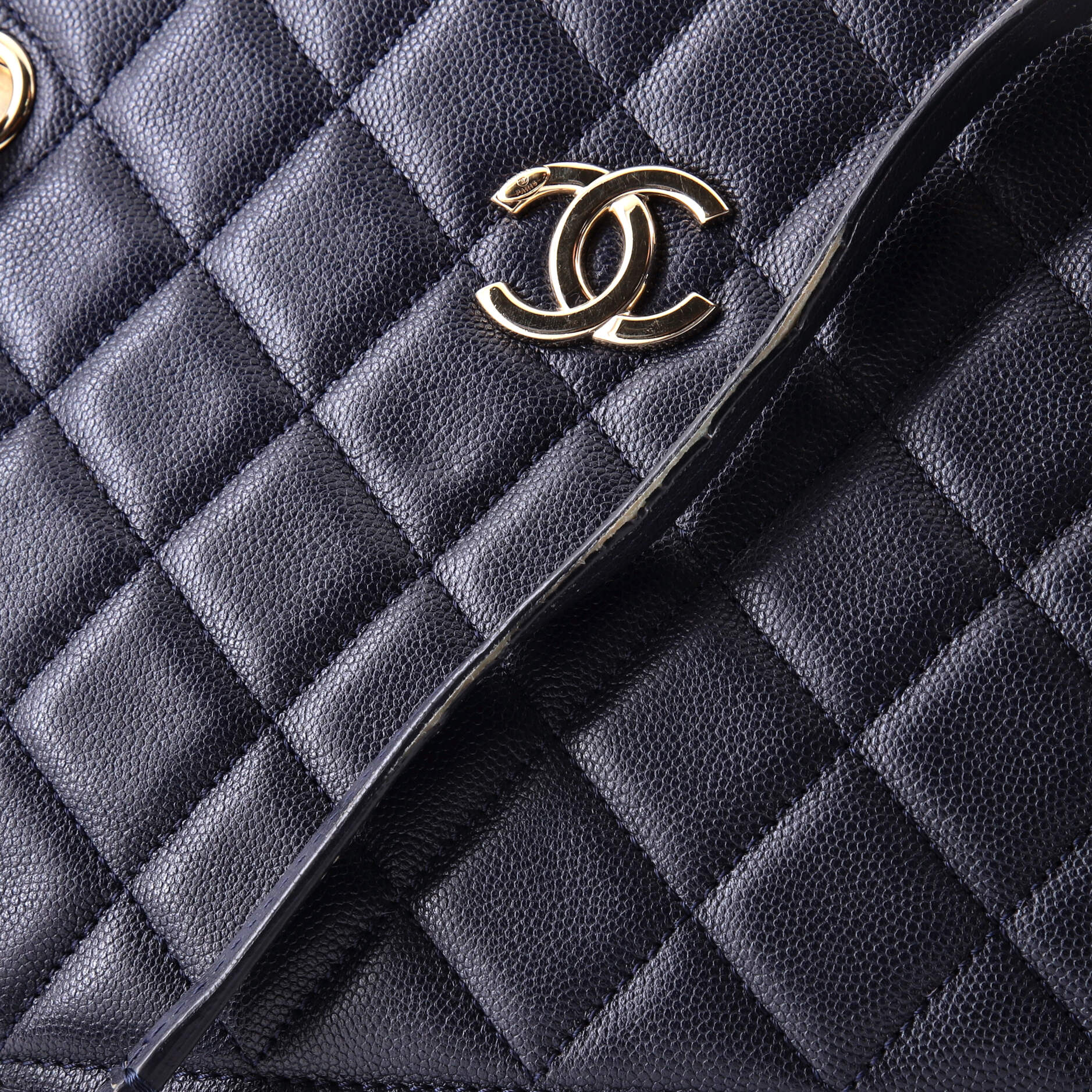 Rolled Up Tote Quilted Caviar - Image 6