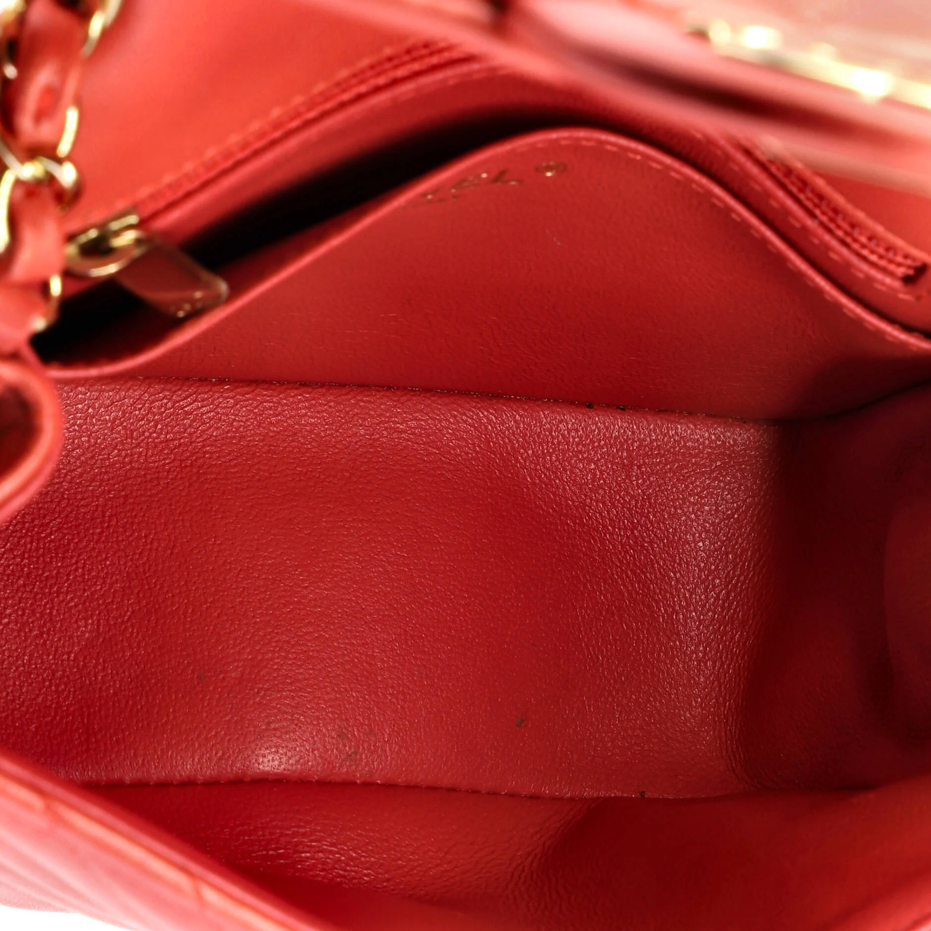 Square Classic Single Flap Bag Chevron Lambskin Mini - Image 5