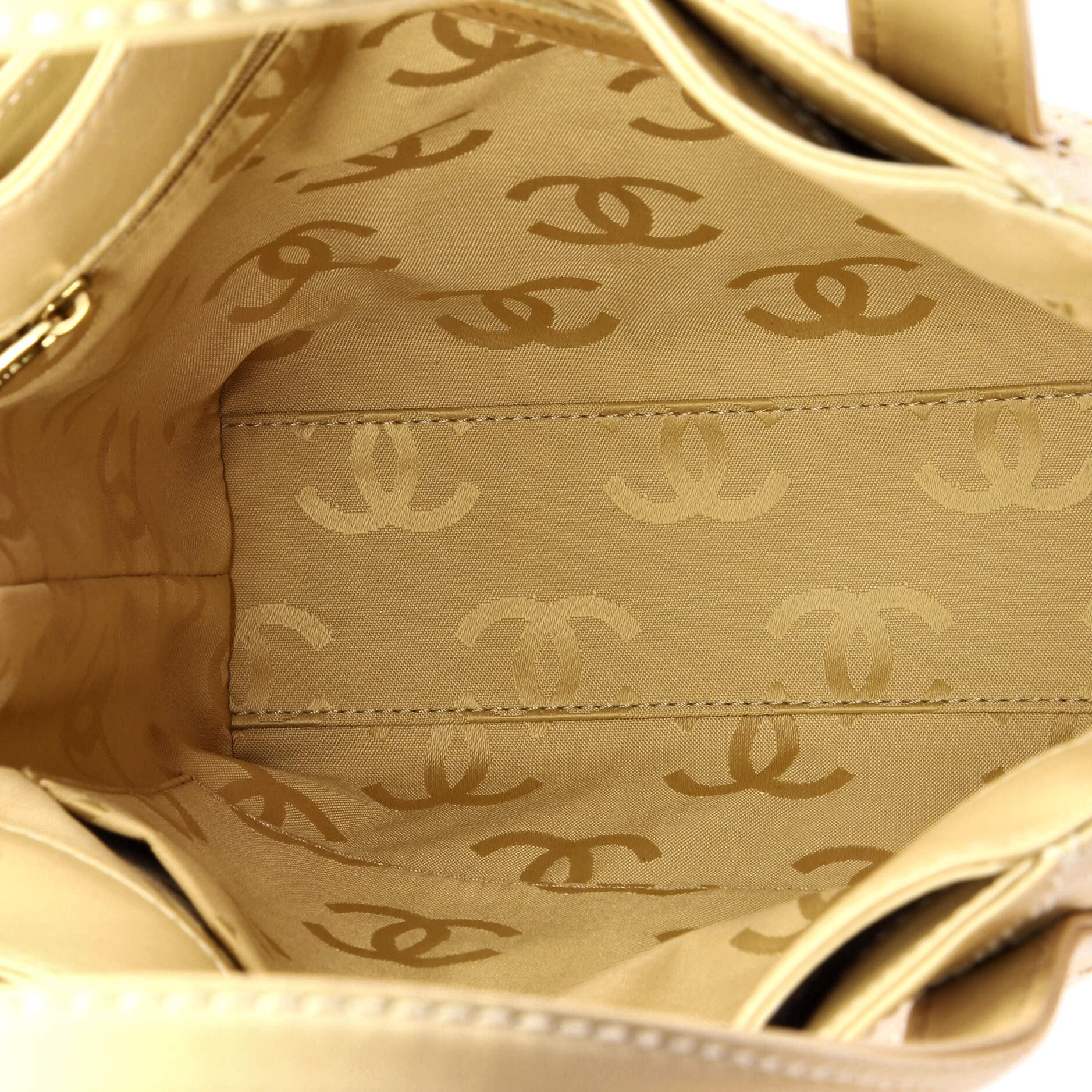 Surpique Tote Quilted Leather Small - Image 5
