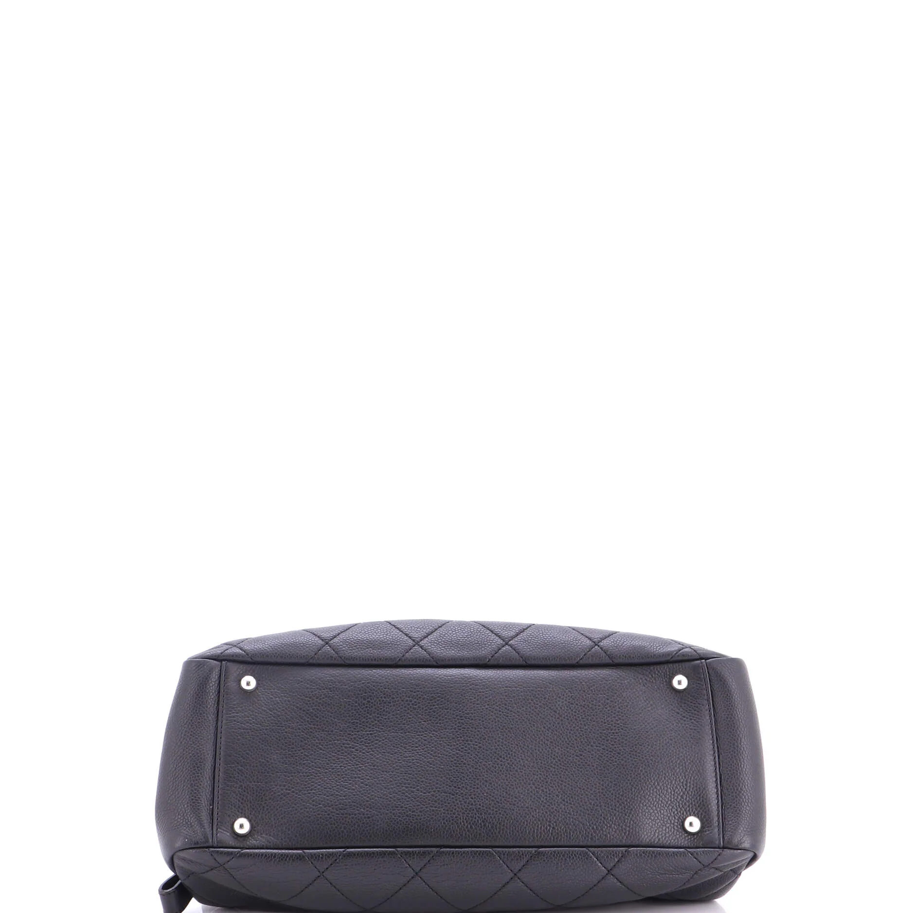 Timeless CC Shopping Tote Quilted Caviar Medium - Image 4