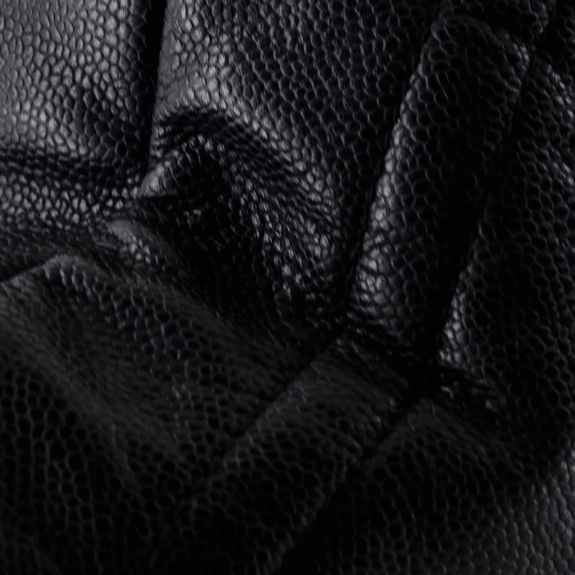 Timeless Chain Tote Caviar Large - Image 6