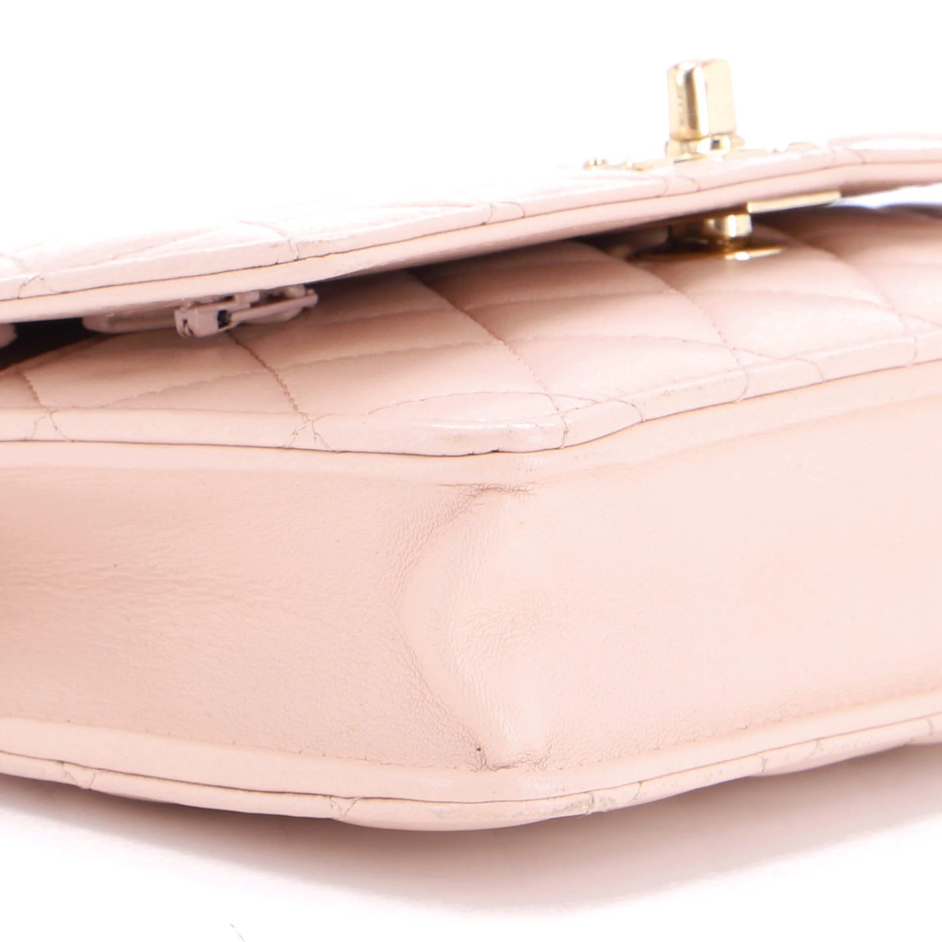 Trendy CC Wallet on Chain Quilted Lambskin - Image 7