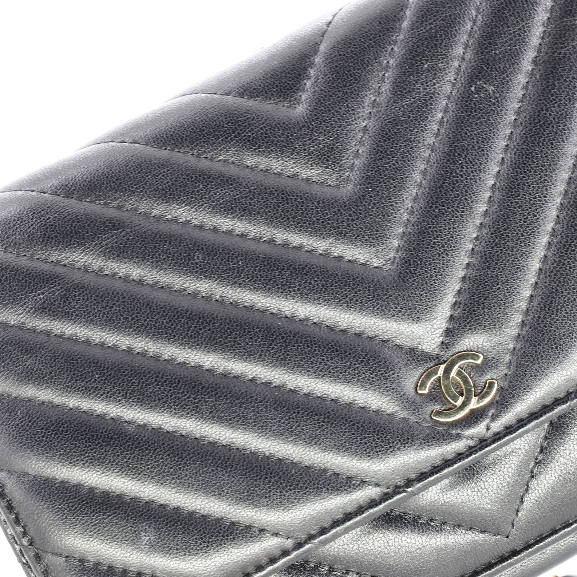 Wallet on Chain Chevron Lambskin - Image 7