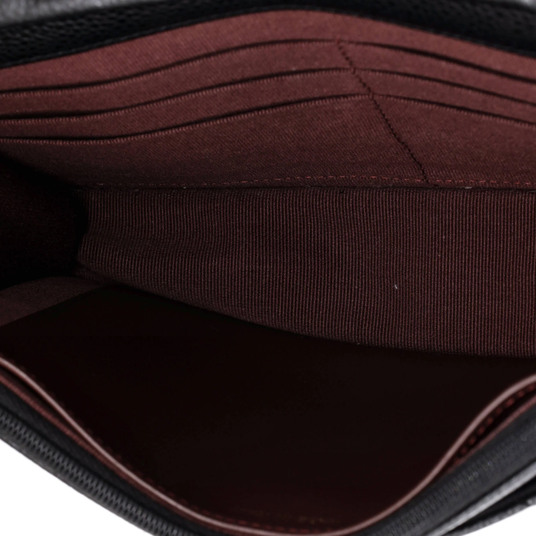 Wallet on Chain Quilted Caviar - Image 5