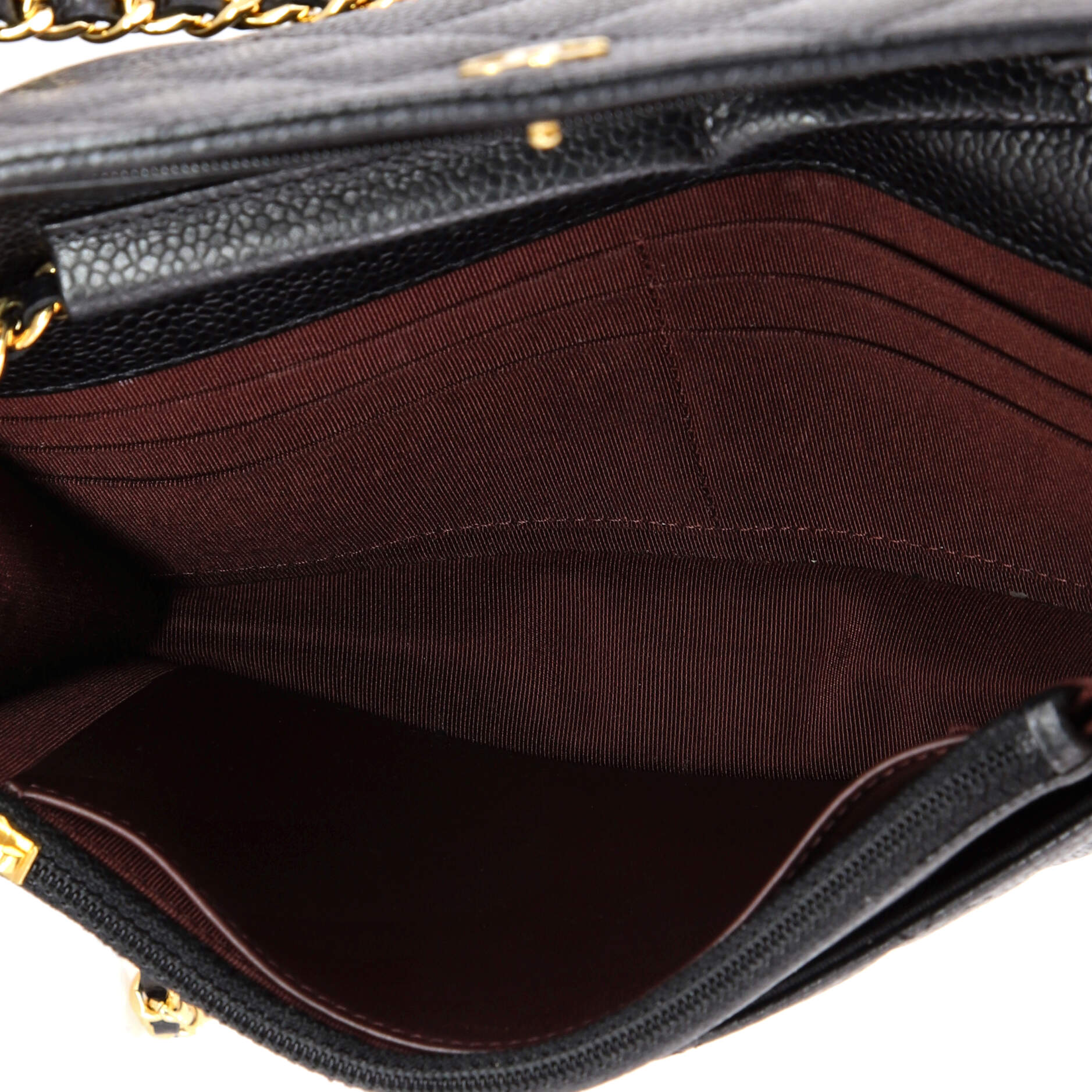 Wallet on Chain Quilted Caviar - Image 5