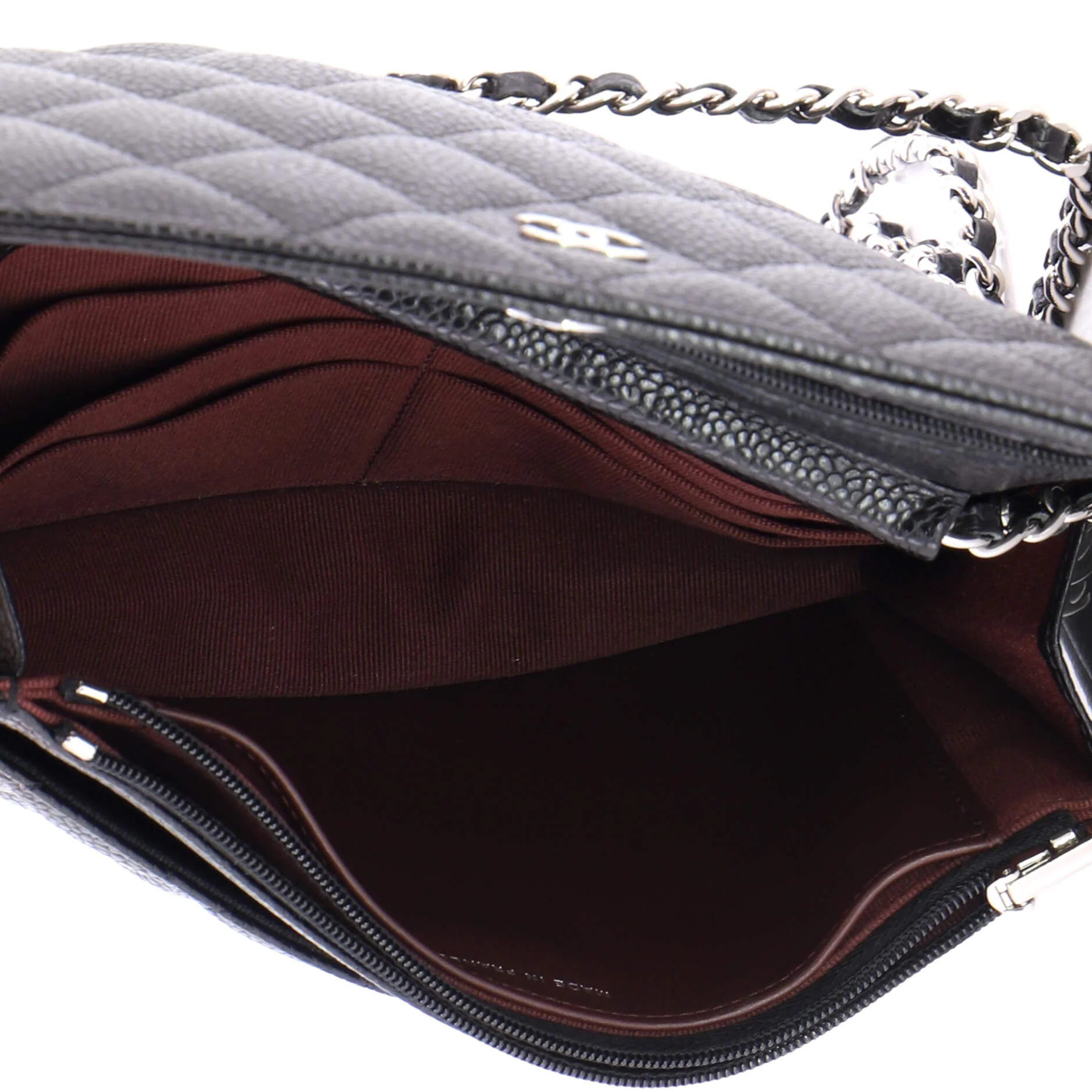 Wallet on Chain Quilted Caviar - Image 5