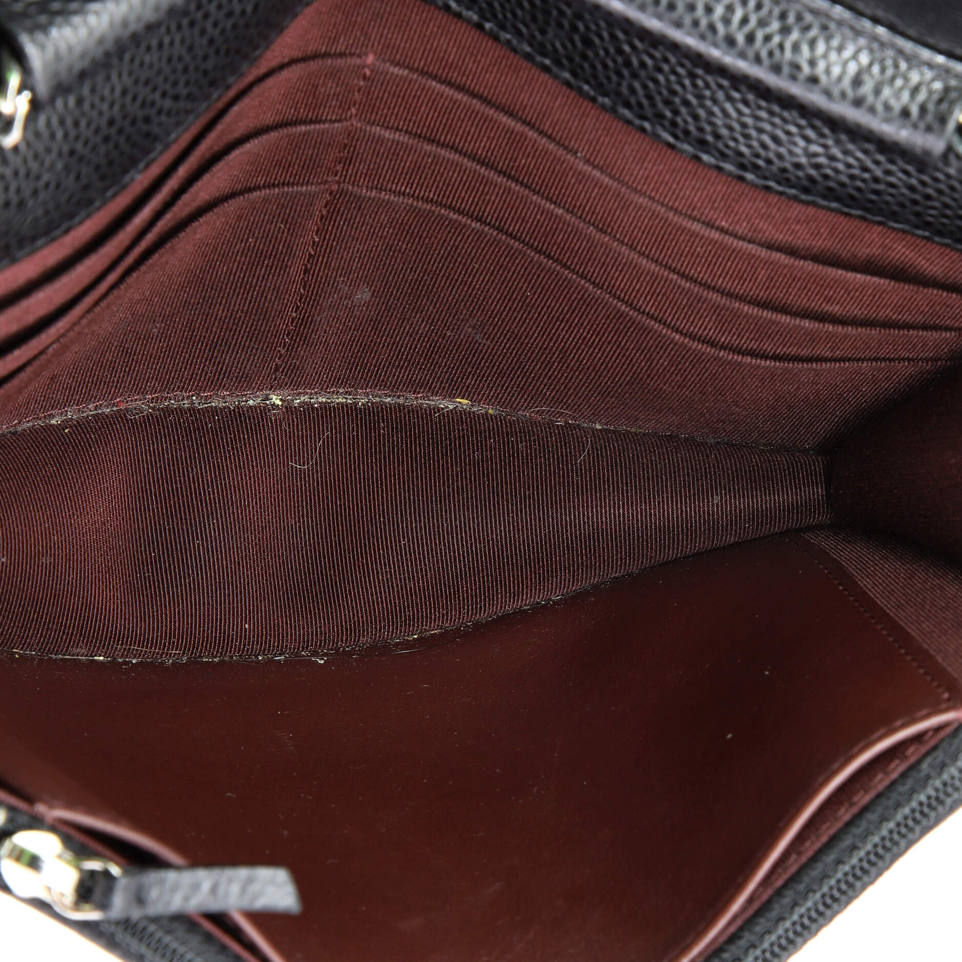 Wallet on Chain Quilted Caviar - Image 5