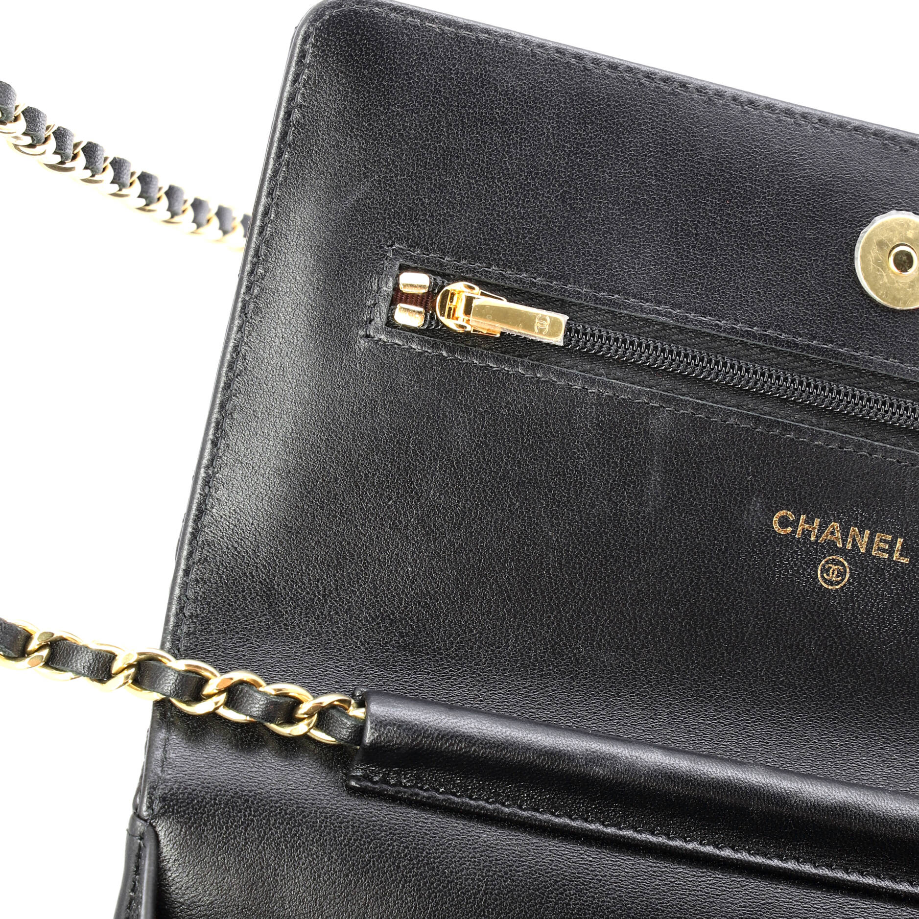 Wallet on Chain Quilted Lambskin - Image 6
