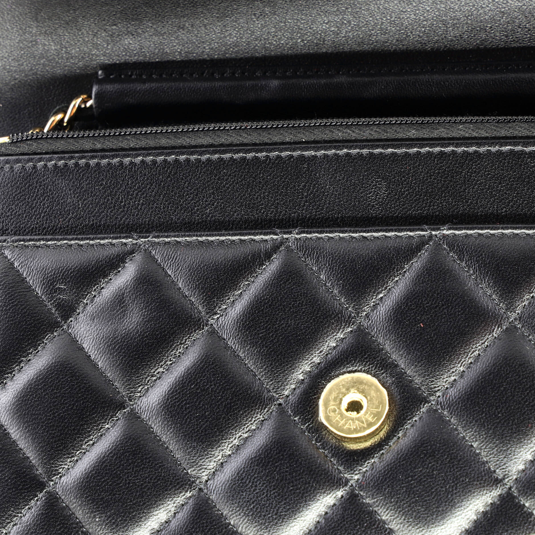Wallet on Chain Quilted Lambskin - Image 7