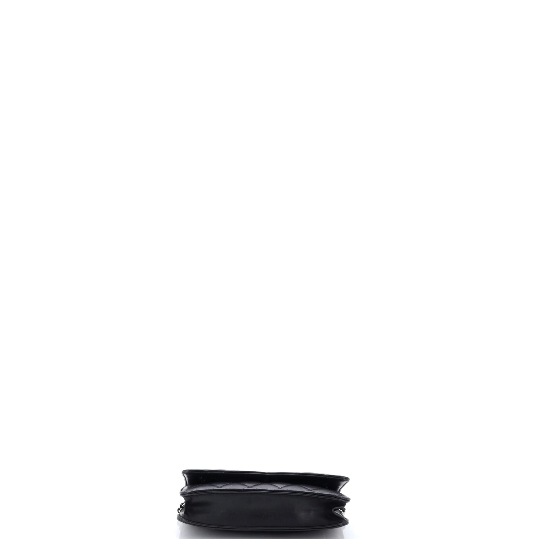 Wallet on Chain Quilted Lambskin - Image 4