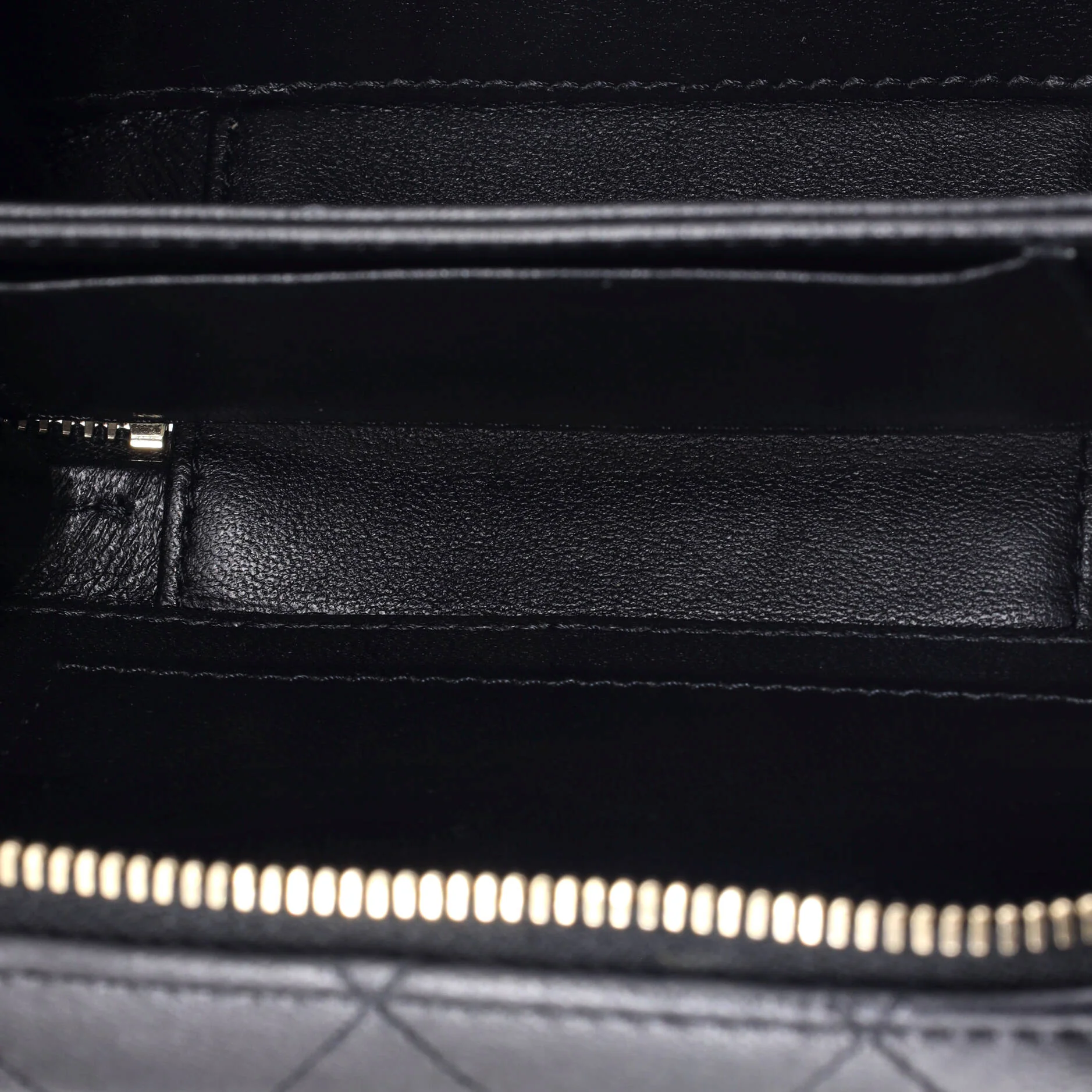 Woven Chain Top Handle Vanity Case Quilted Lambskin Mini - Image 5