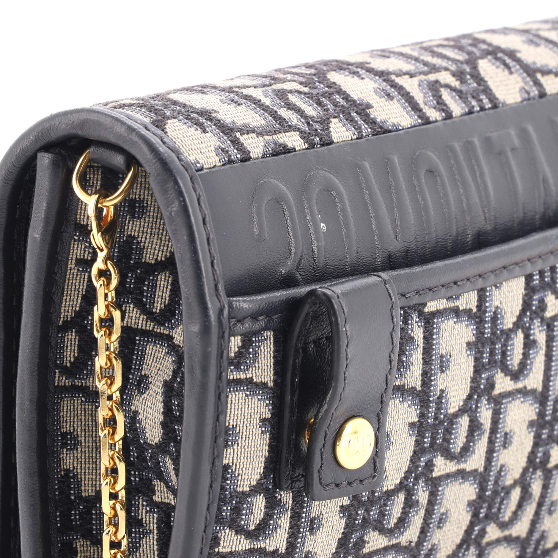 30 Montaigne 2-in-1 Pouch Oblique Canvas - Image 6
