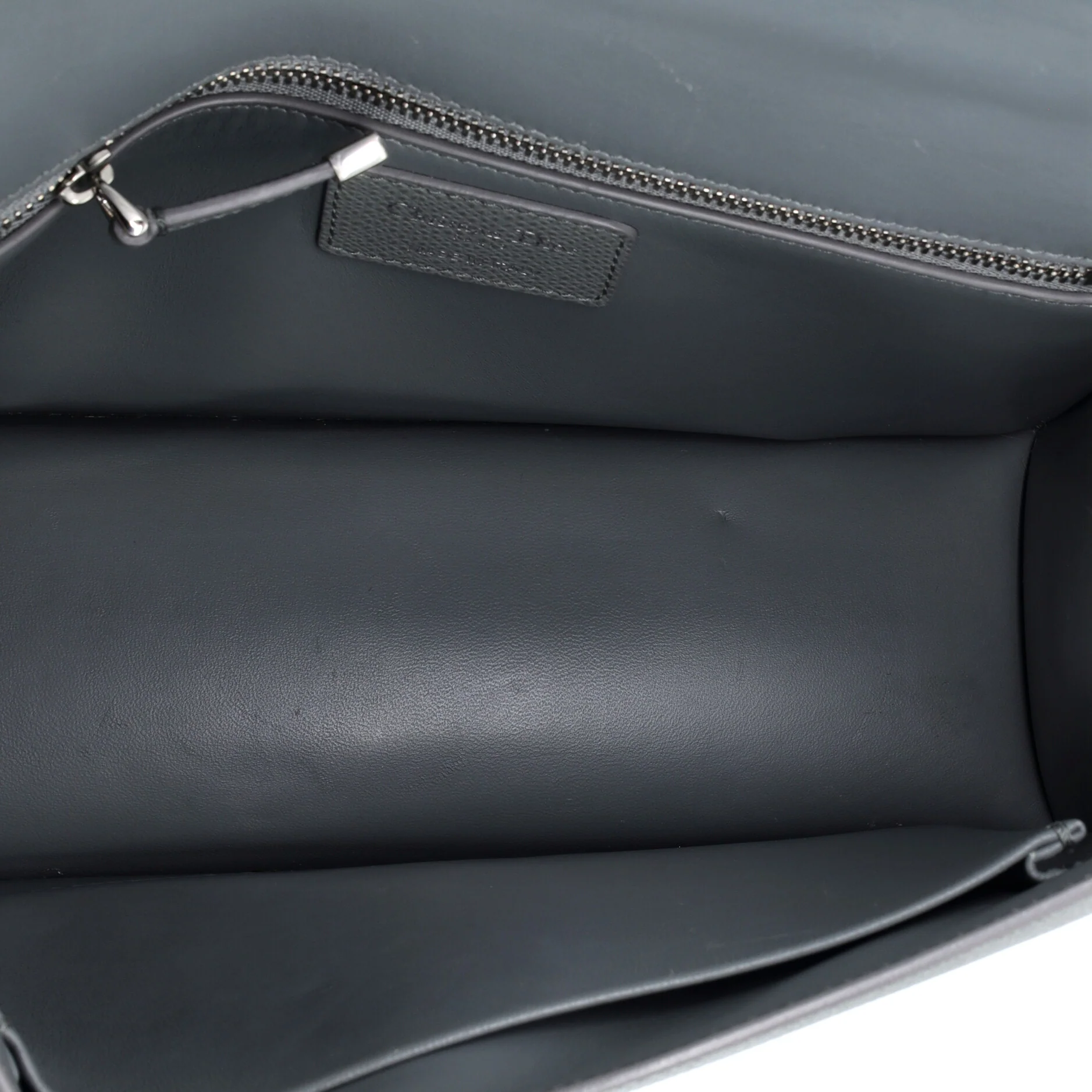 30 Montaigne Chain Flap Bag Leather - Image 5