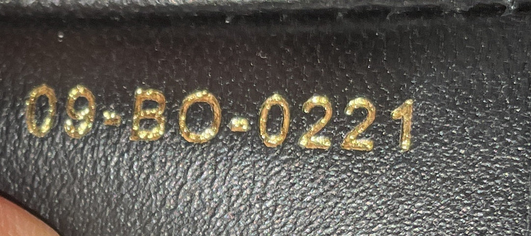 30 Montaigne Chain Flap Bag Leather East West - Image 7