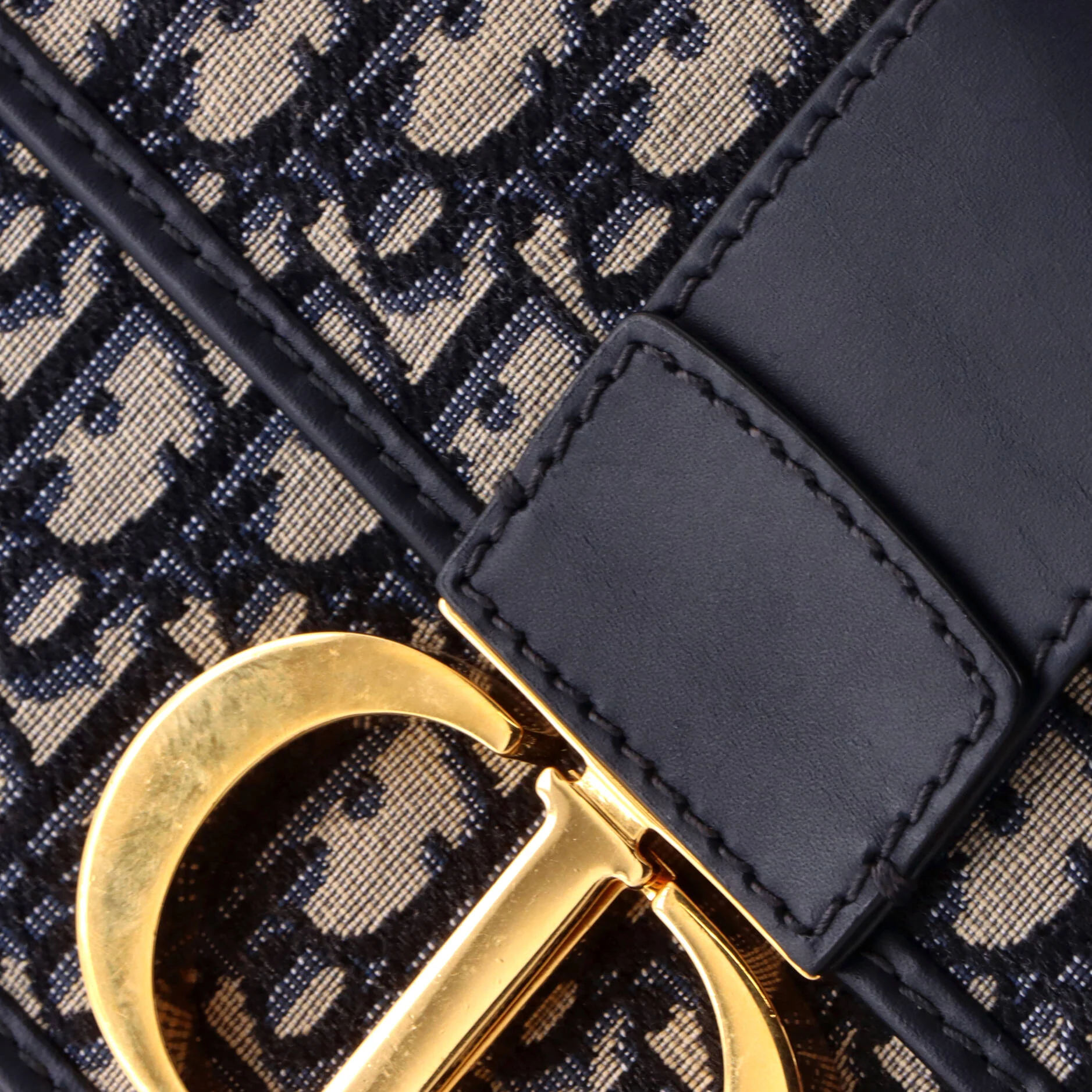 30 Montaigne Chain Flap Bag Oblique Canvas - Image 6