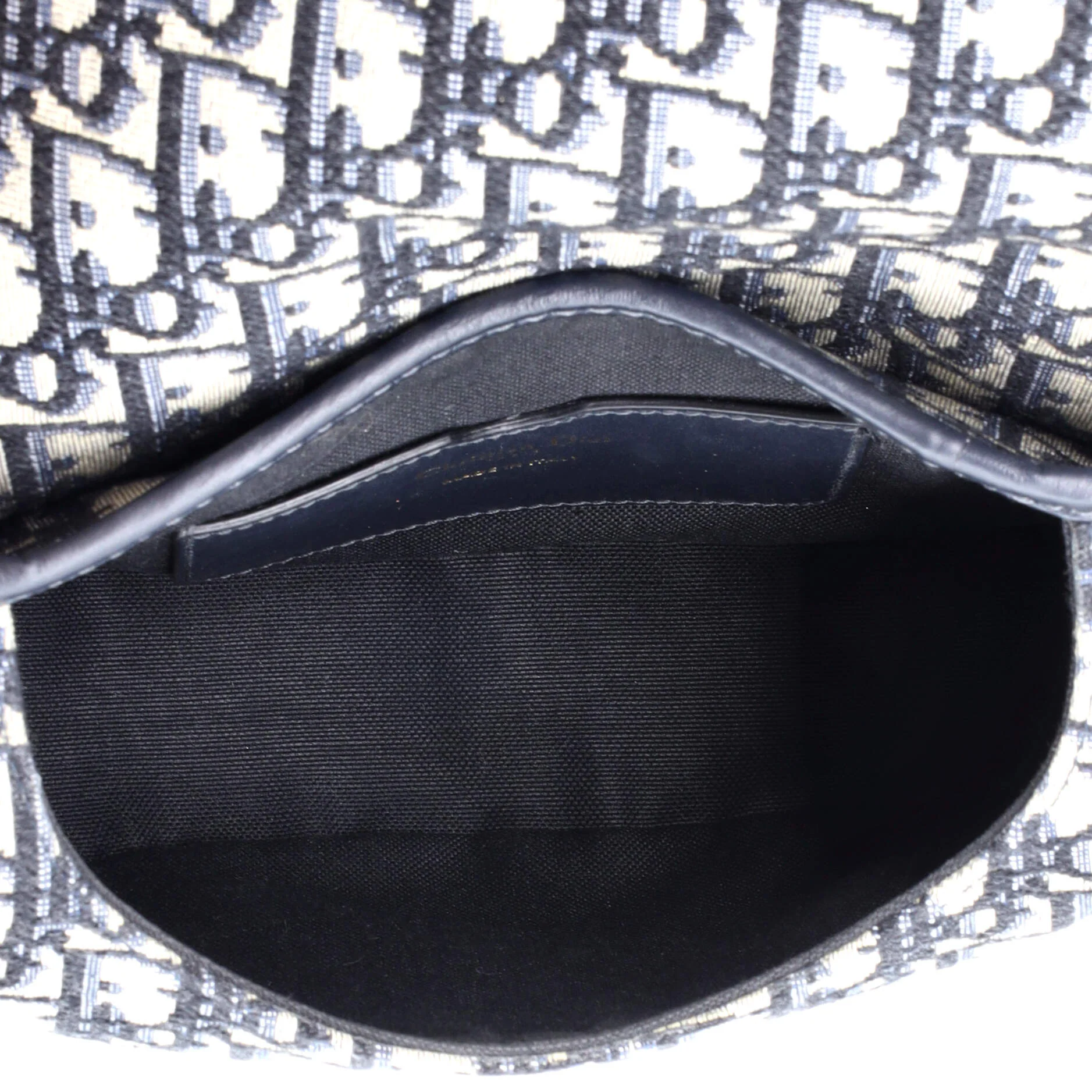Bobby Flap Bag Oblique Canvas Medium - Image 5