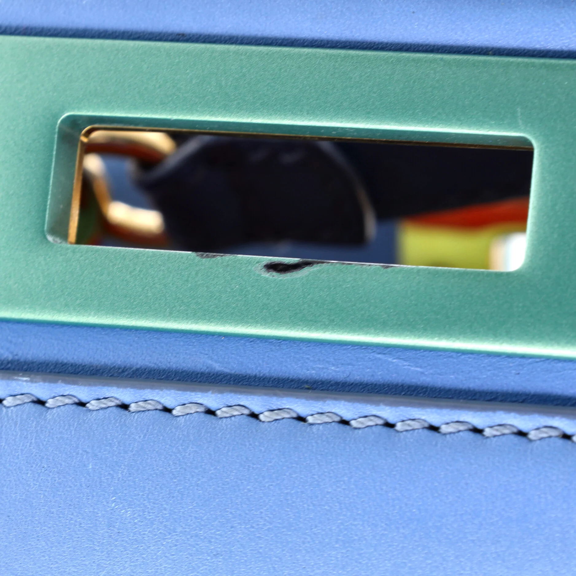 Peekaboo Bag Soft Leather Regular - Image 6
