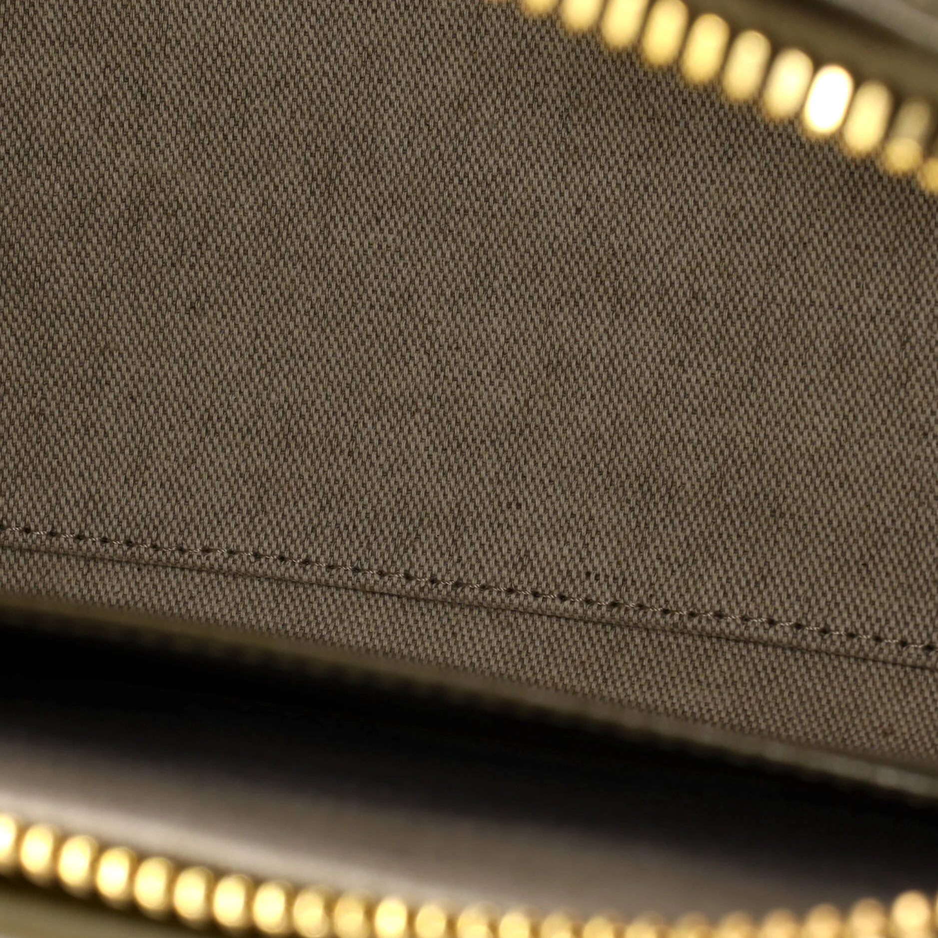 Antigona Bag Glazed Leather Small - Image 5
