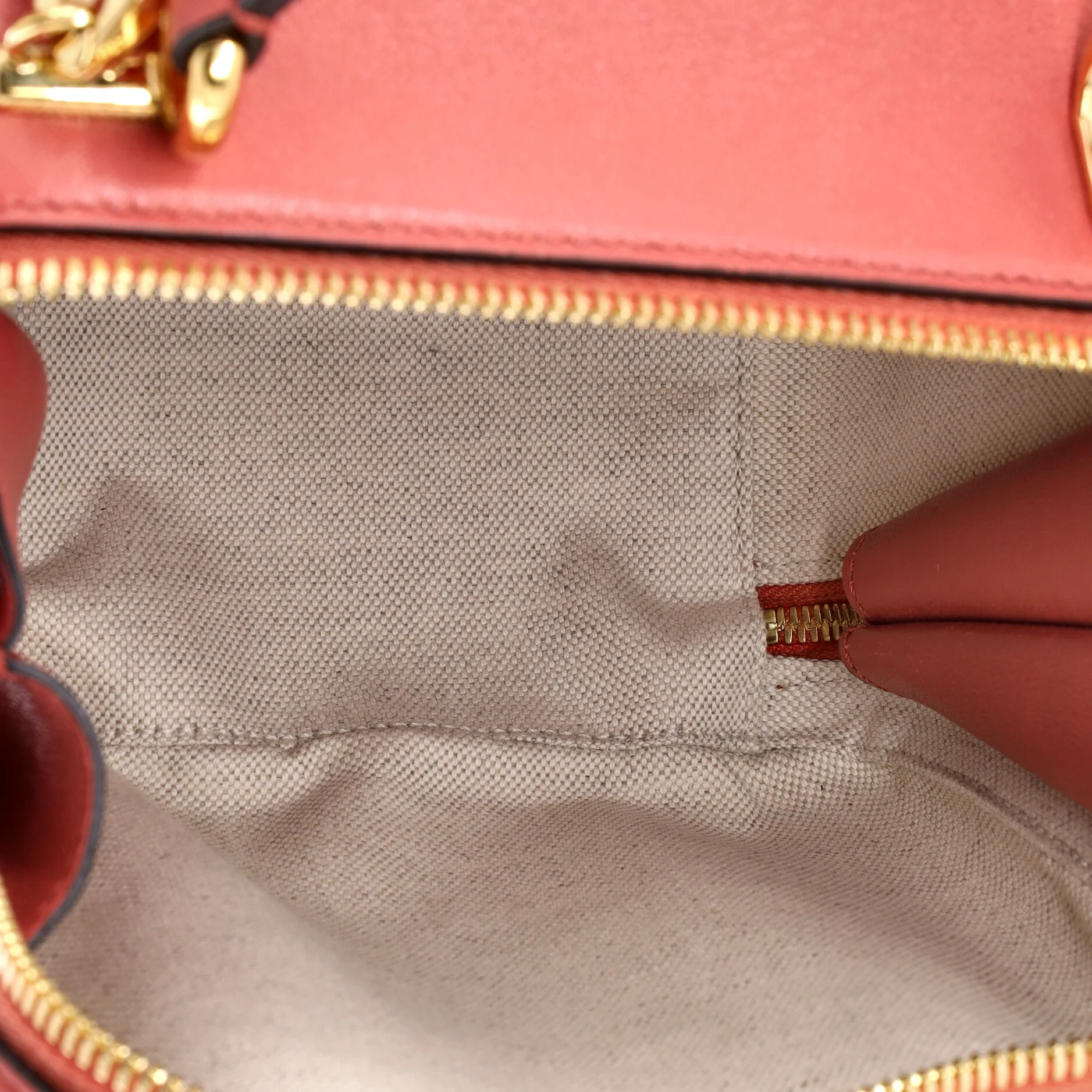 Blondie NM Top Handle Shoulder Bag Diagonal Quilted Leather - Image 5